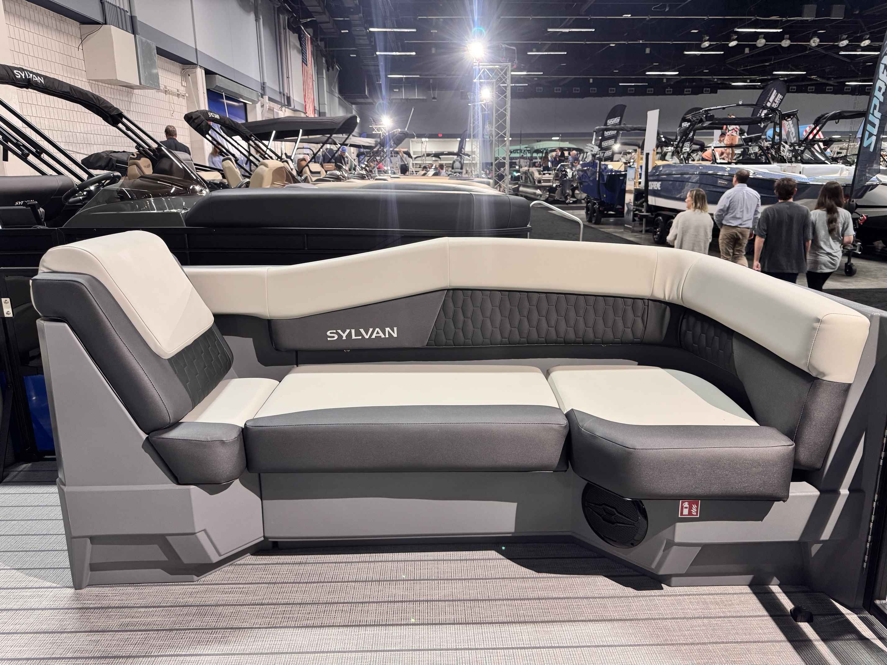 2026 Sylvan R-22 CLZ DH-3