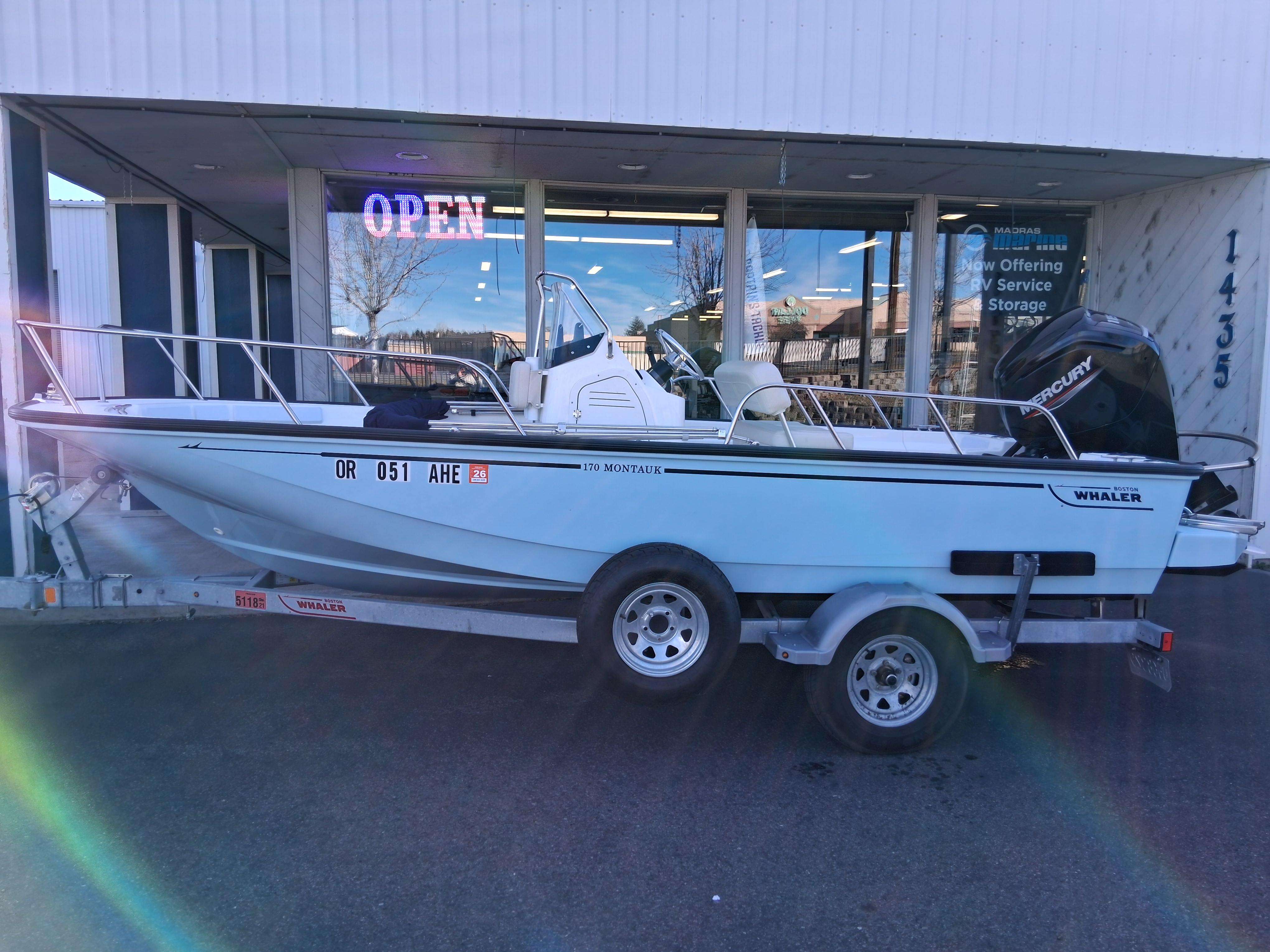   2020 Boston Whaler 170 Montauk-2