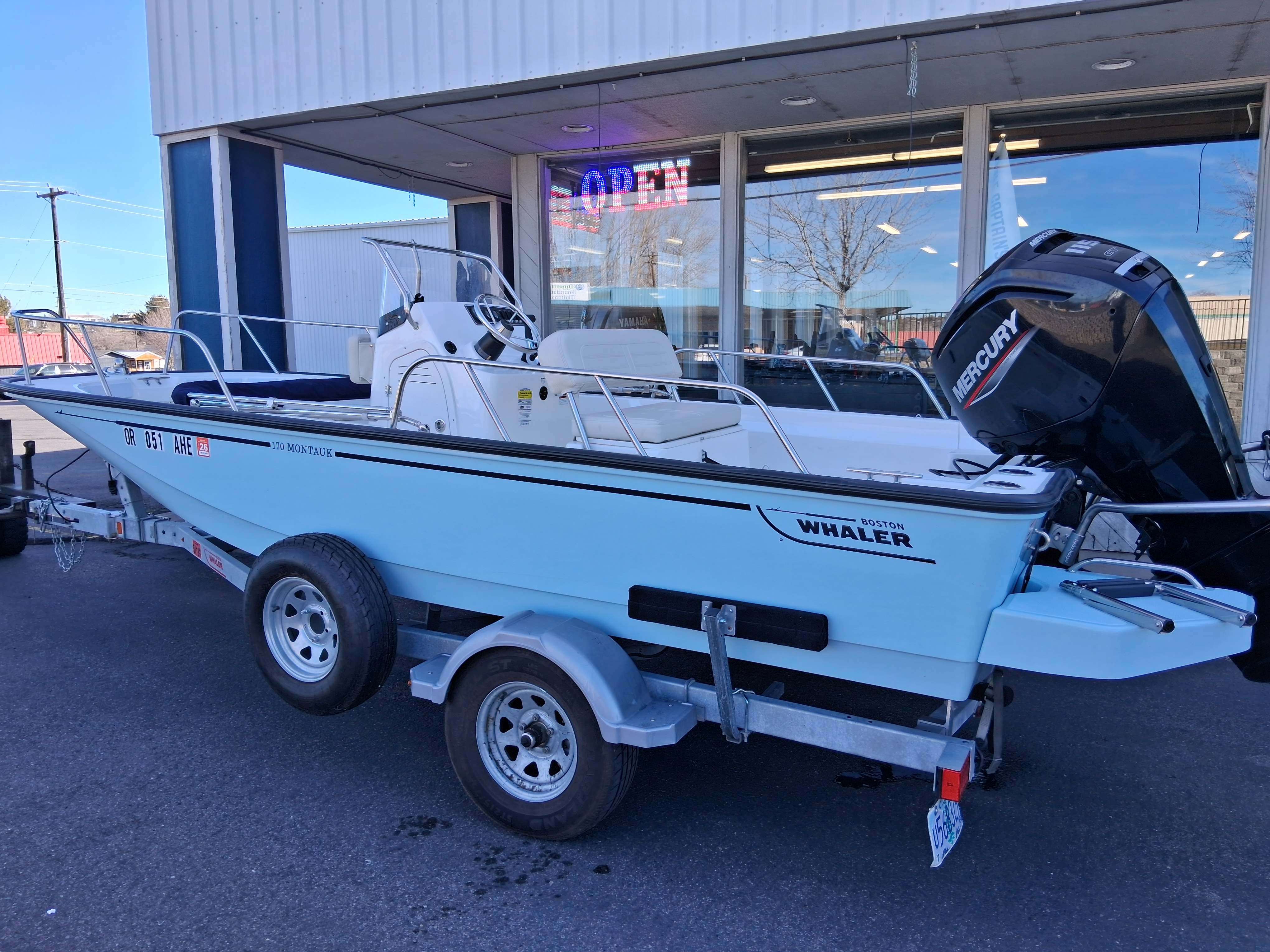   2020 Boston Whaler 170 Montauk-3