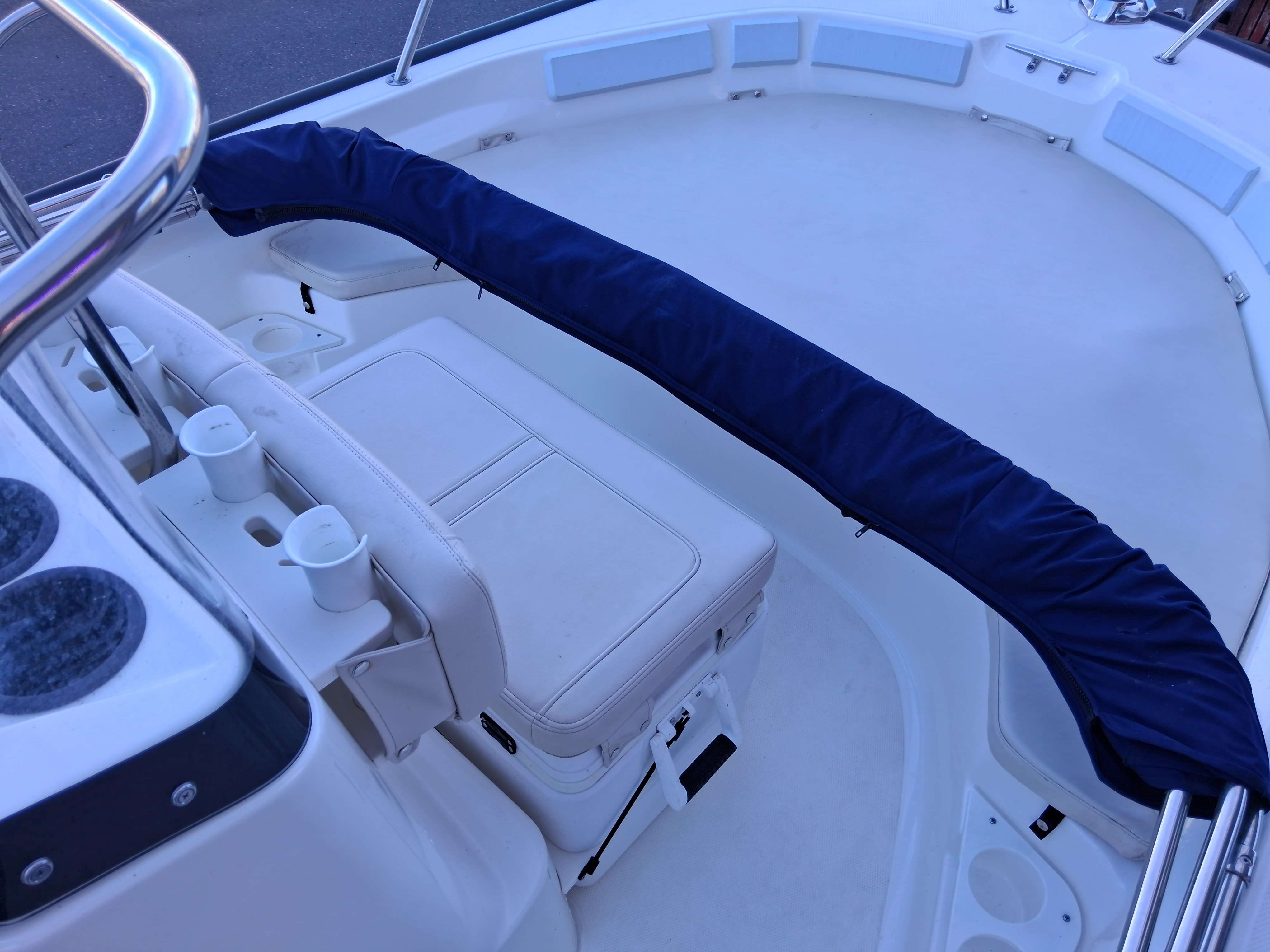   2020 Boston Whaler 170 Montauk-12