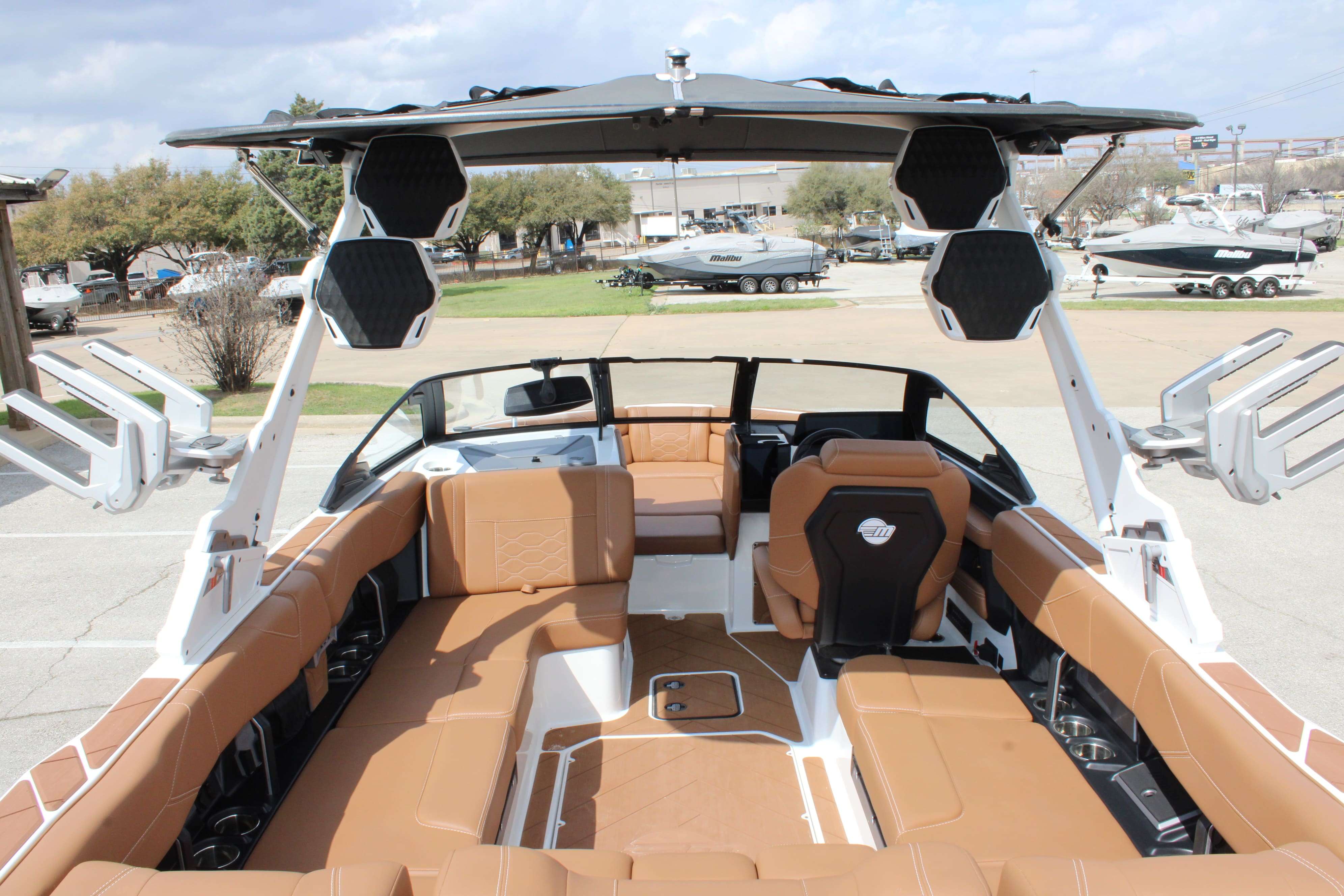 2025 Malibu Boats Wakesetter 23 LSV-11