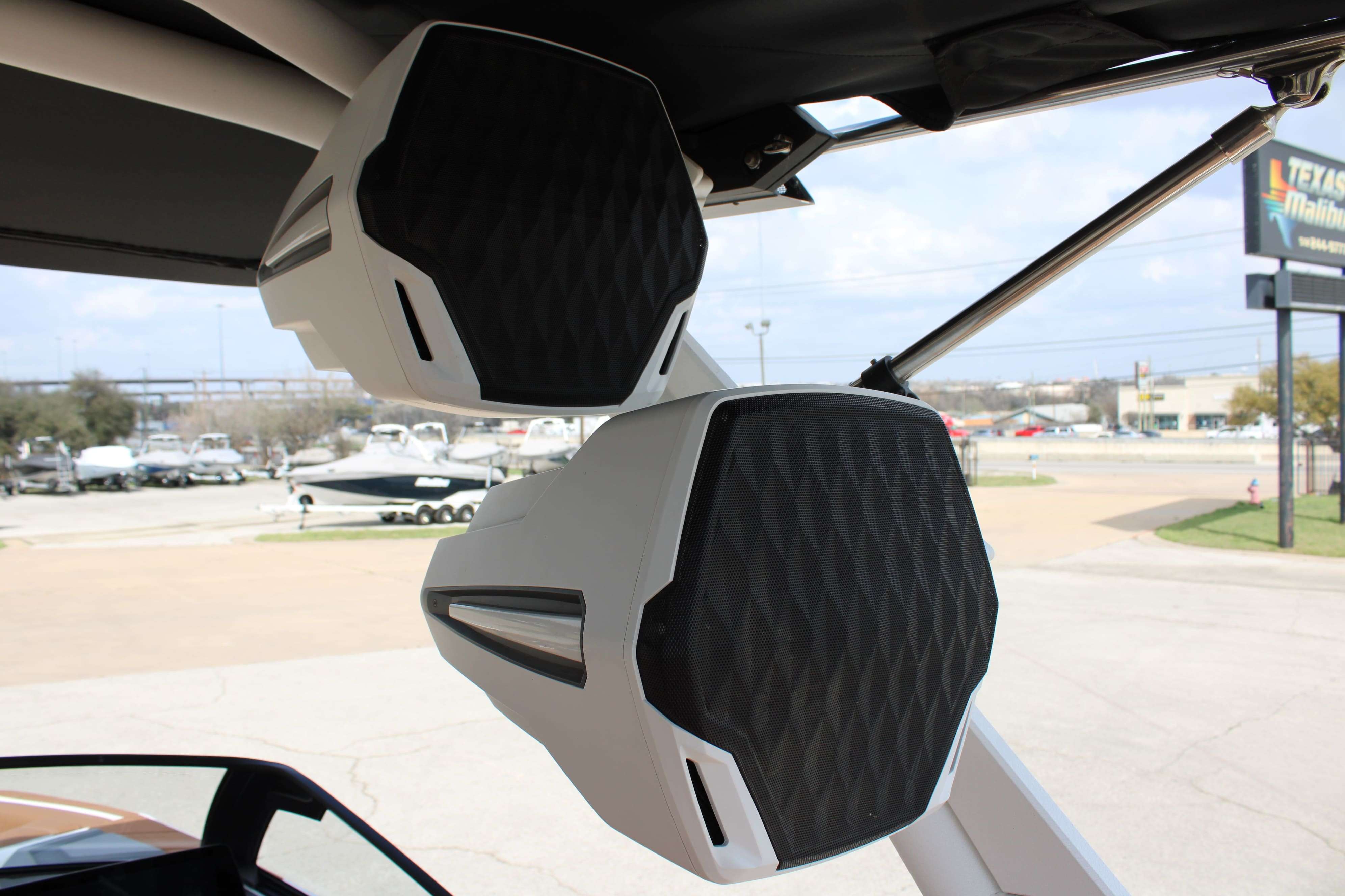 2025 Malibu Boats Wakesetter 23 LSV-20