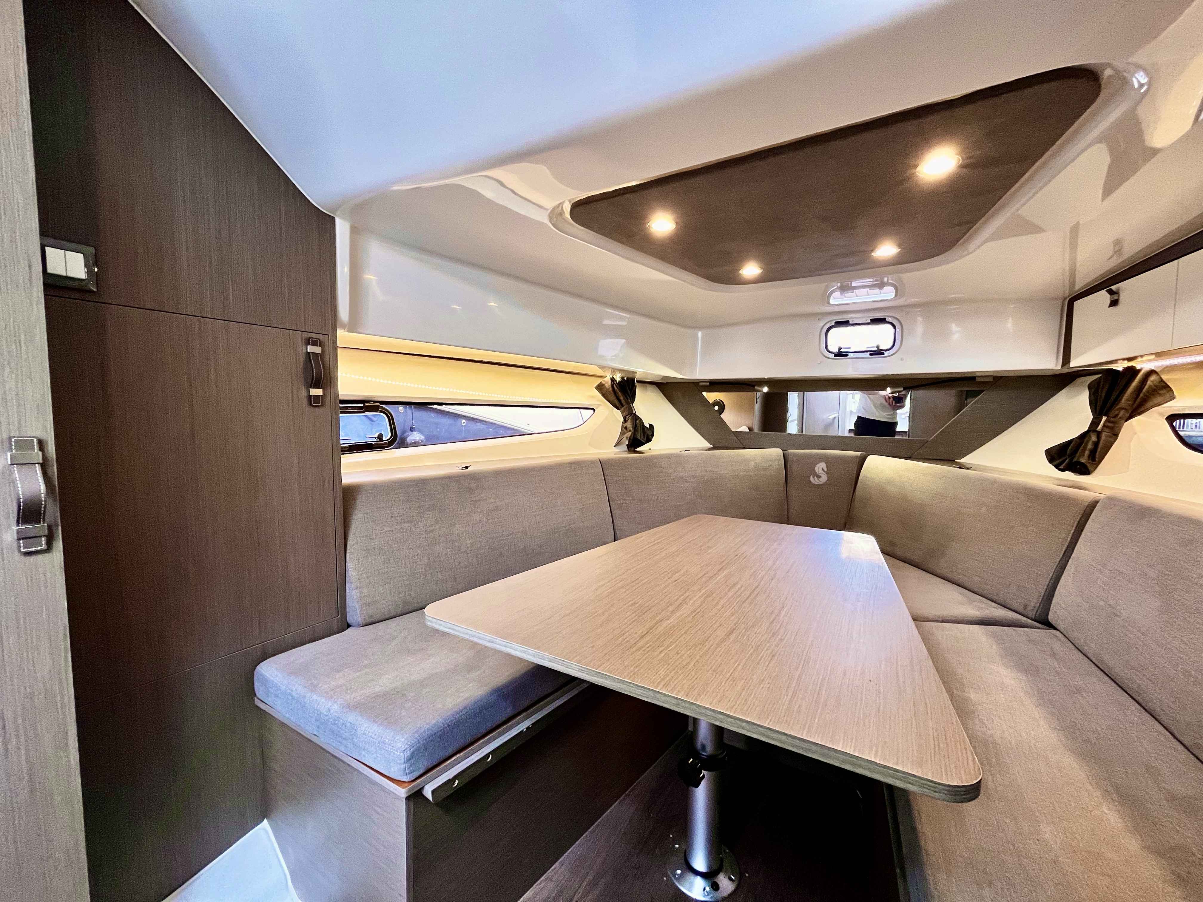 Pre-Owned 2023 Beneteau Gran Turismo 32 for Sale | Vancouver, BC | M&P Yacht Centre