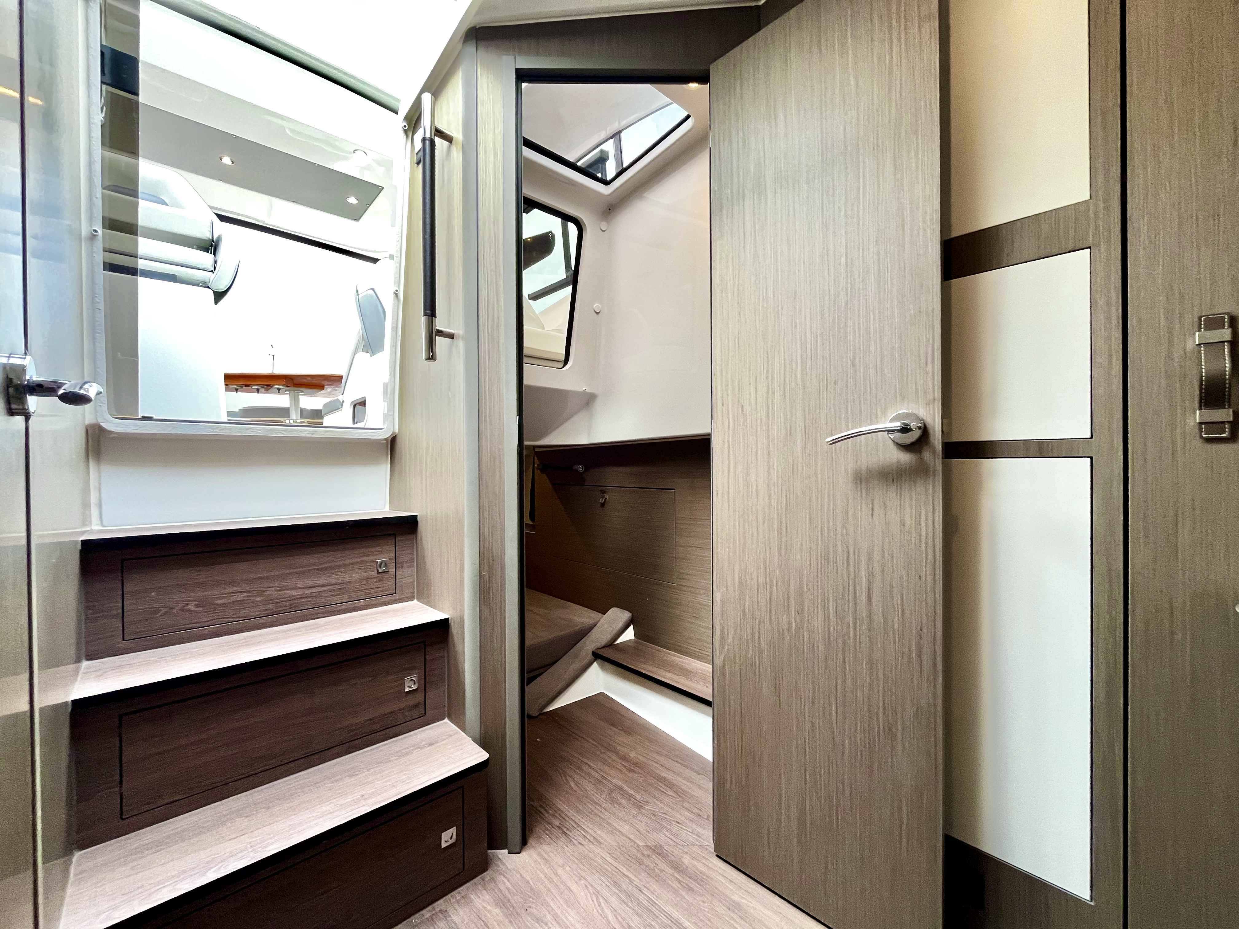 Pre-Owned 2023 Beneteau Gran Turismo 32 for Sale | Vancouver, BC | M&P Yacht Centre