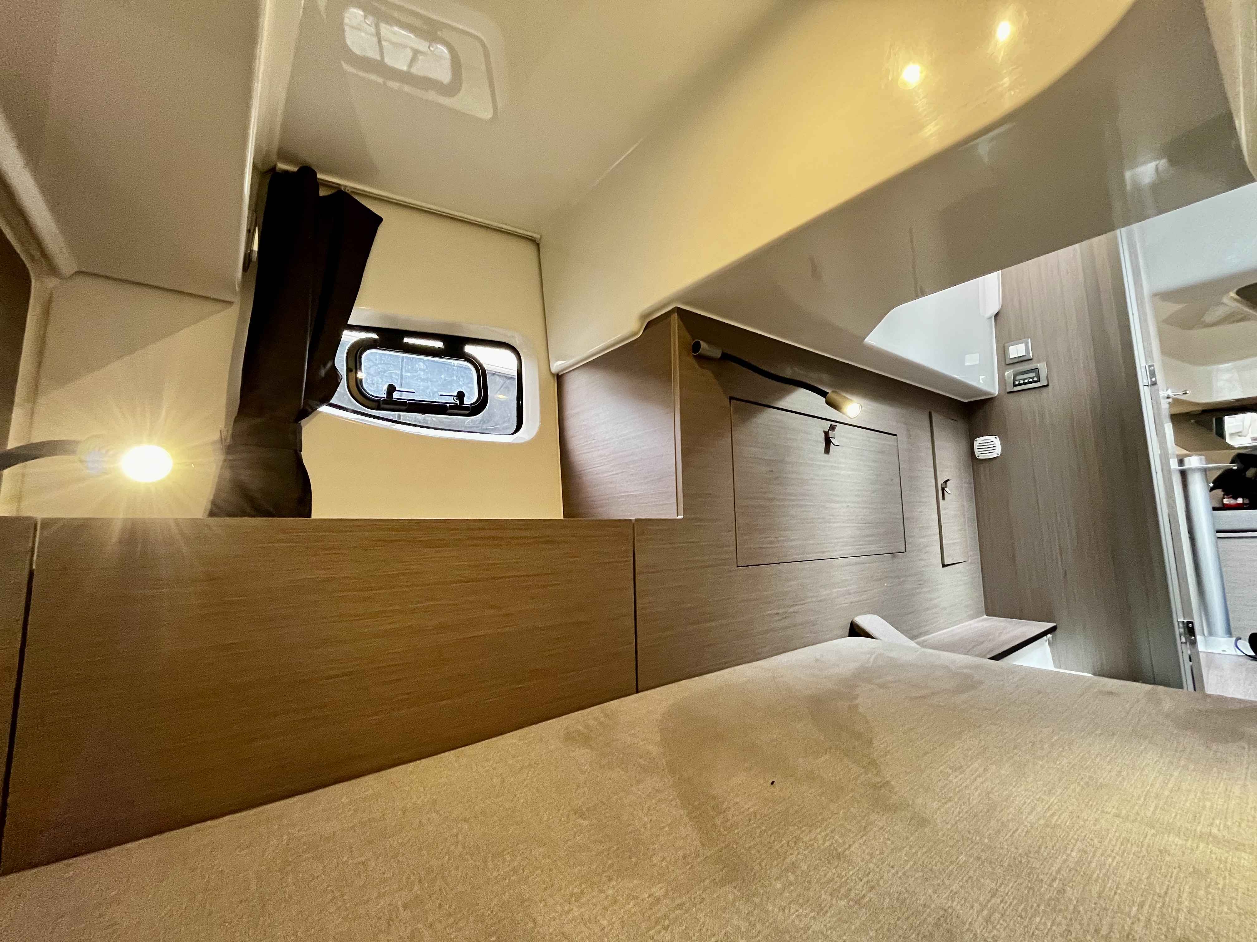 Pre-Owned 2023 Beneteau Gran Turismo 32 for Sale | Vancouver, BC | M&P Yacht Centre