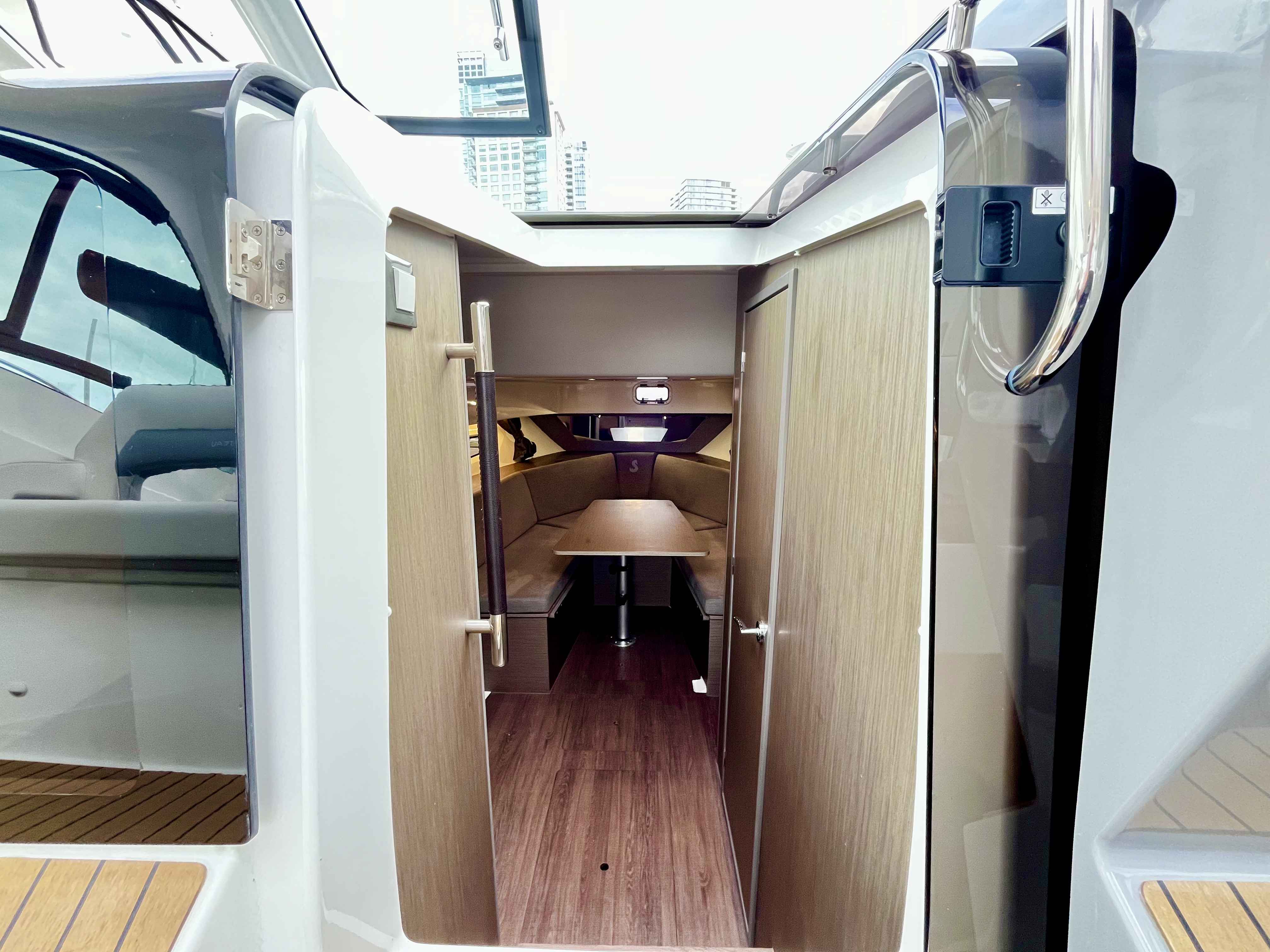 Pre-Owned 2023 Beneteau Gran Turismo 32 for Sale | Vancouver, BC | M&P Yacht Centre