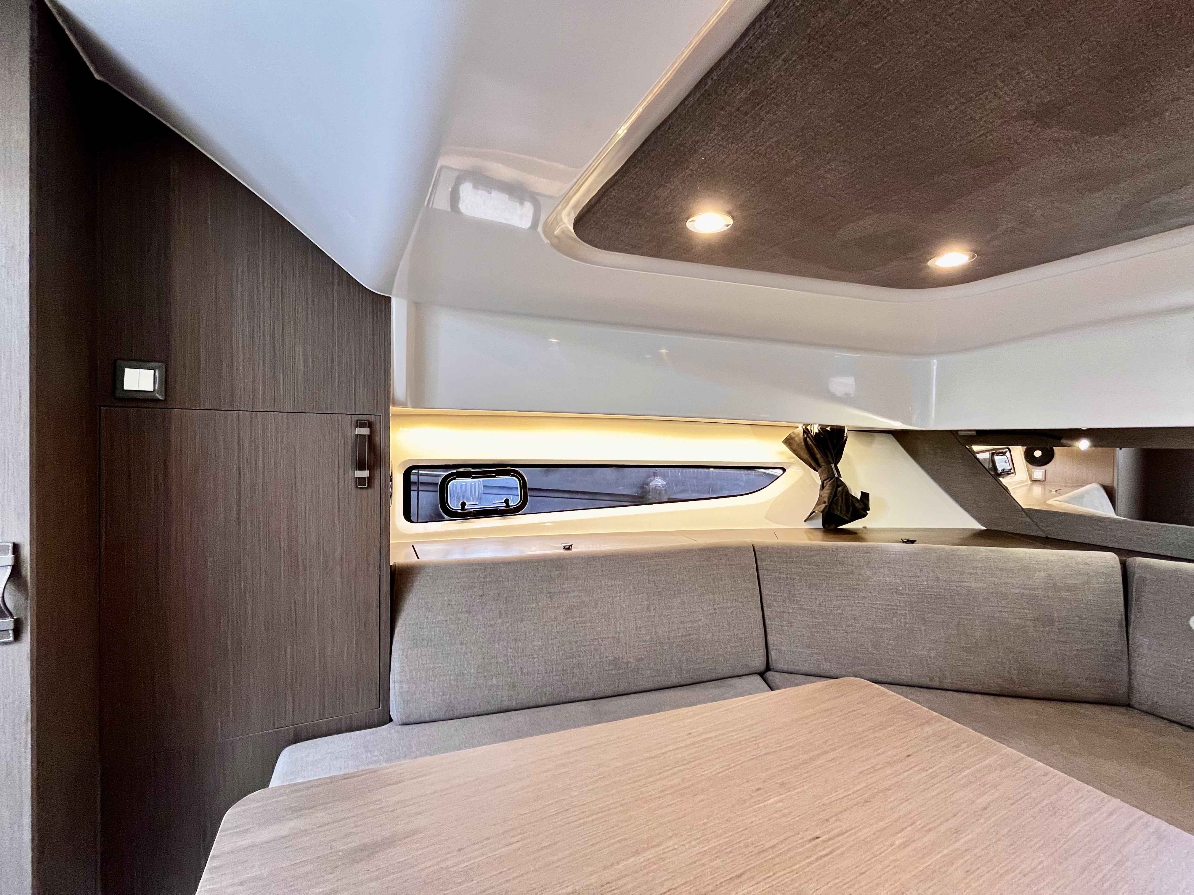 Pre-Owned 2023 Beneteau Gran Turismo 32 for Sale | Vancouver, BC | M&P Yacht Centre