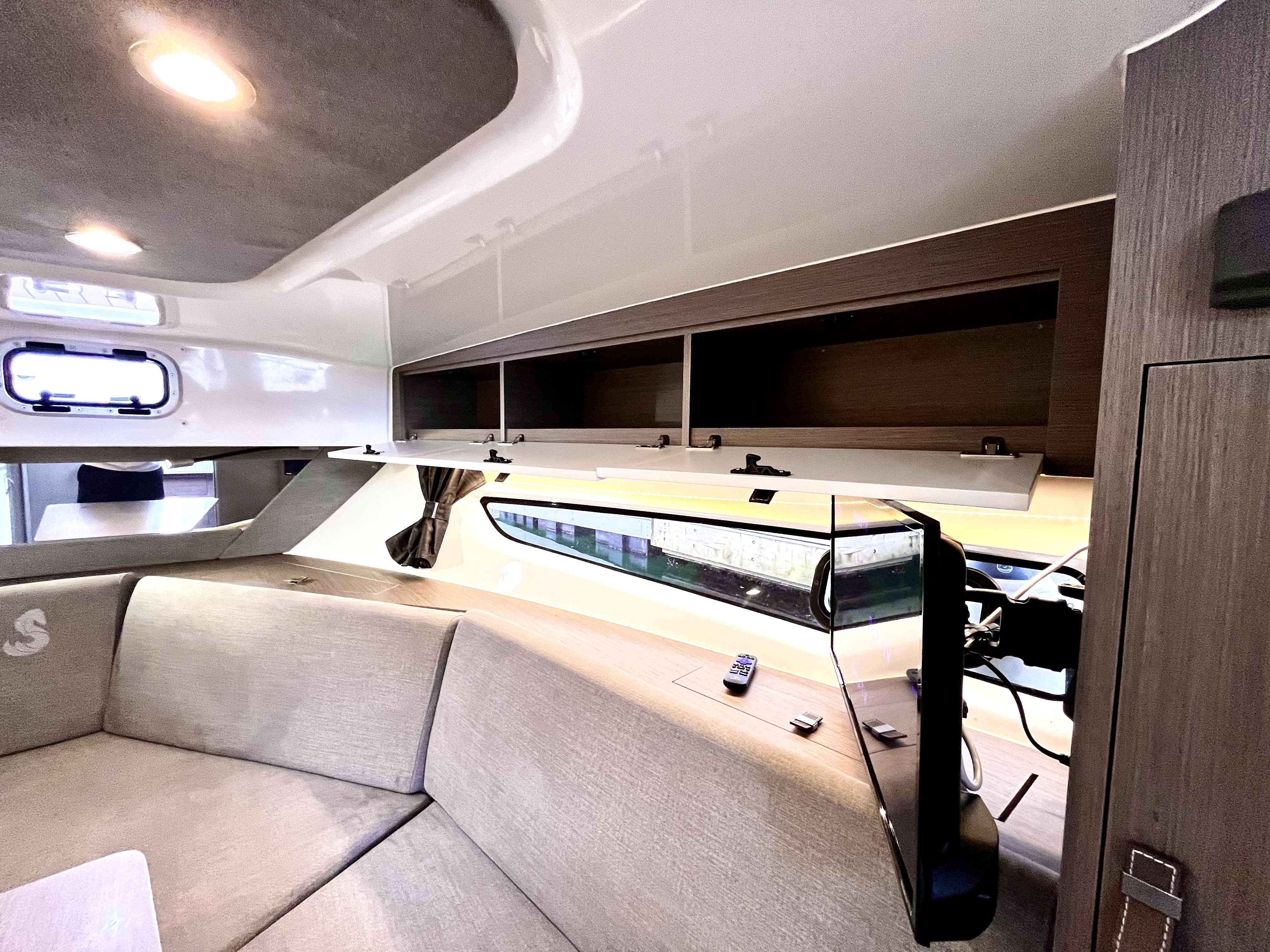 Pre-Owned 2023 Beneteau Gran Turismo 32 for Sale | Vancouver, BC | M&P Yacht Centre