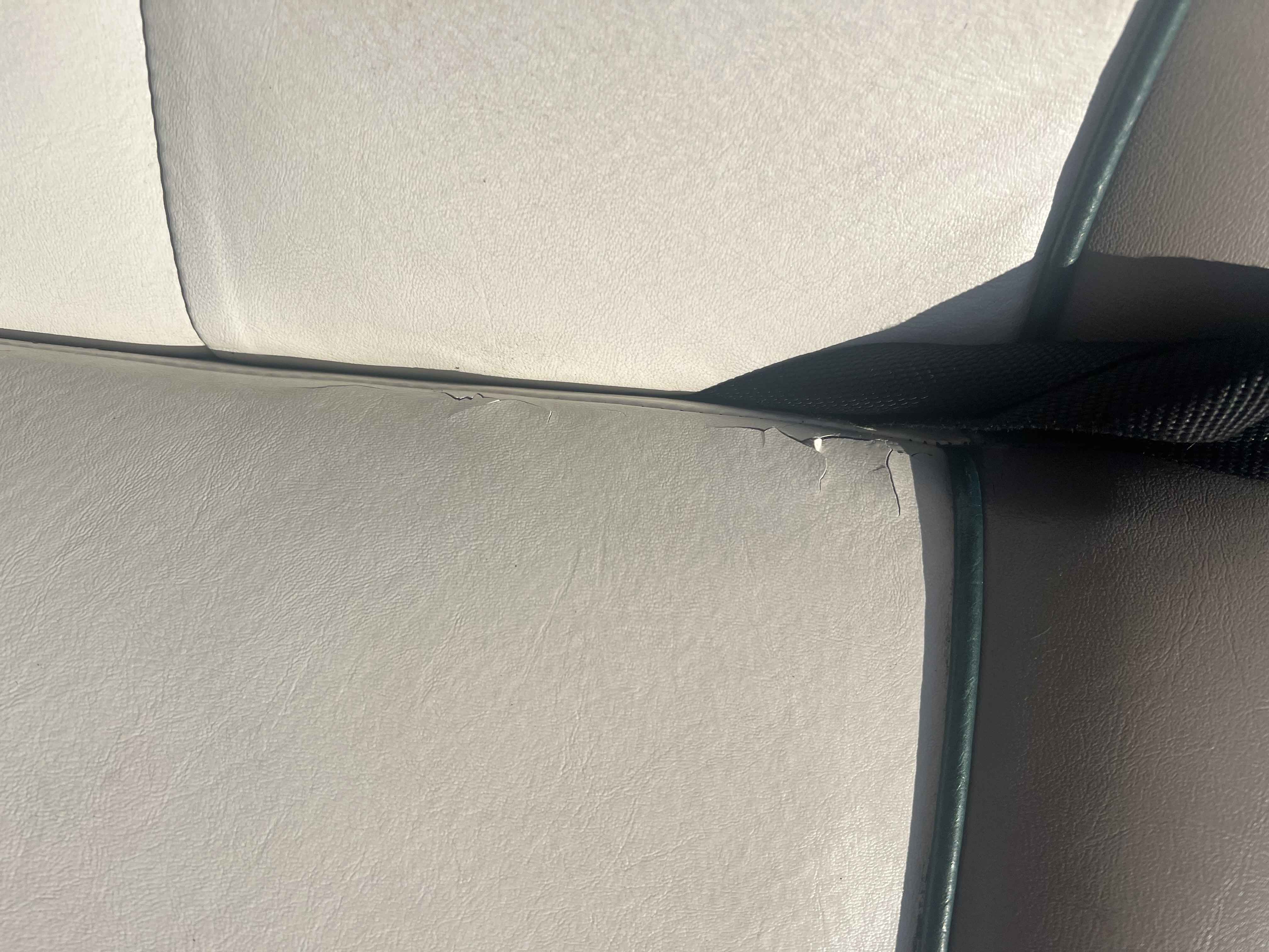 boat-carouselImage-image