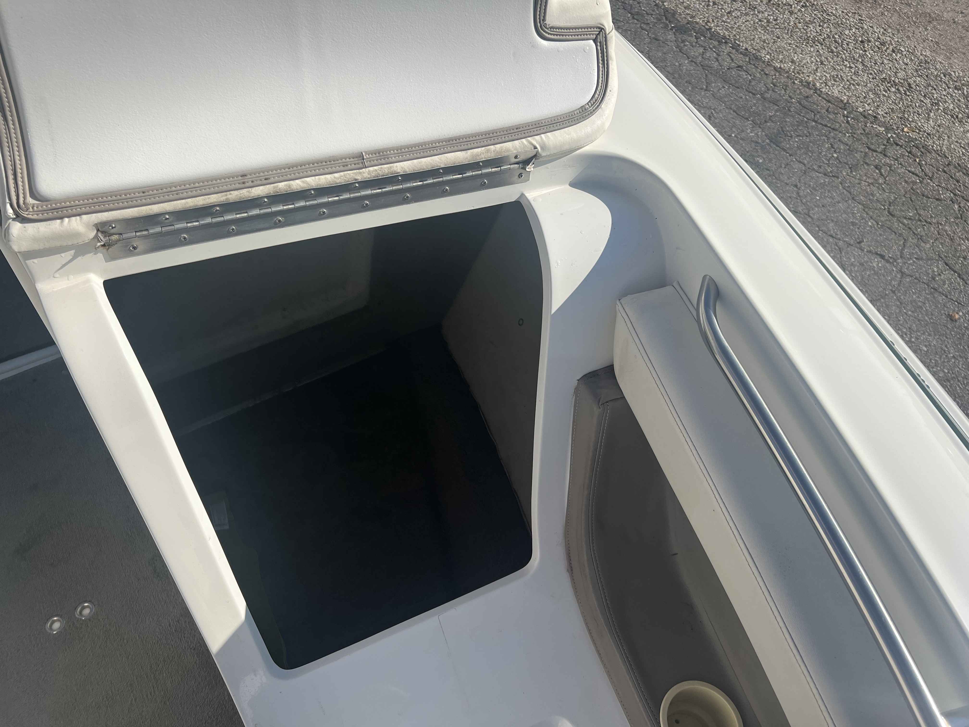 boat-carouselImage-image