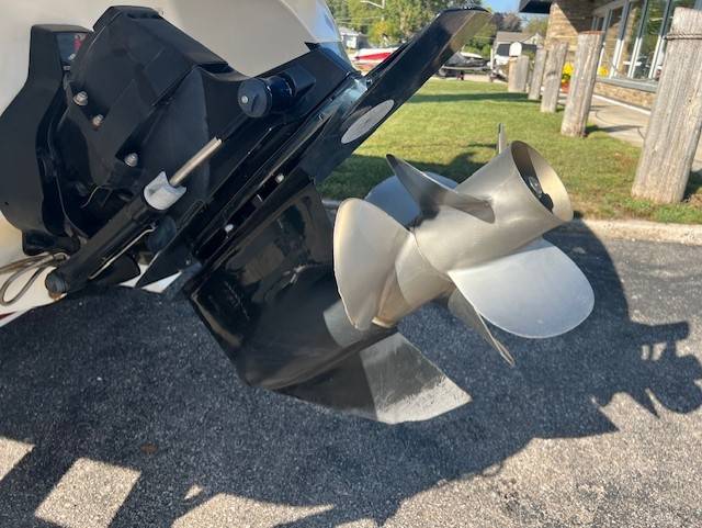 boat-carouselImage-image