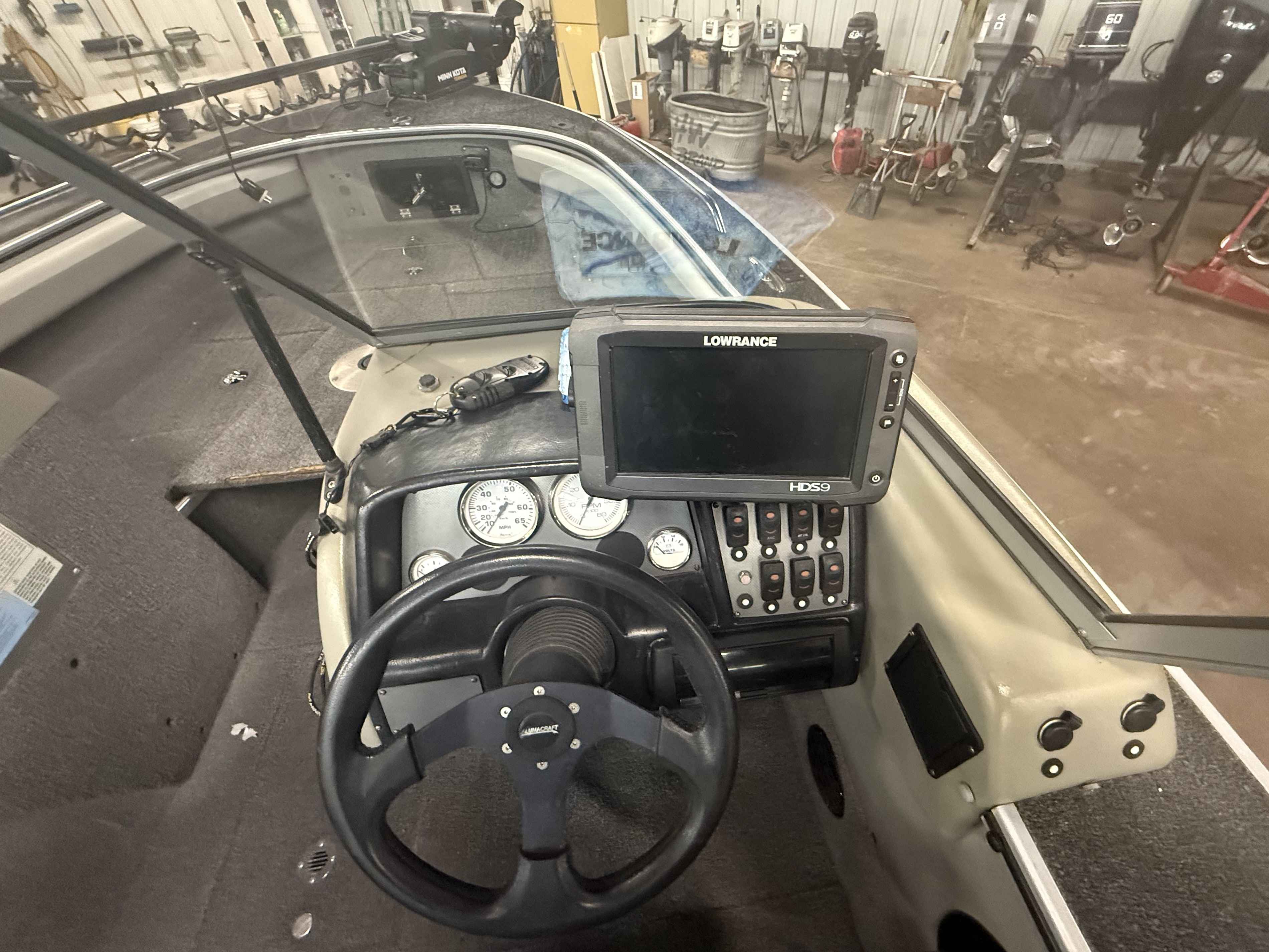 boat-carouselImage-image