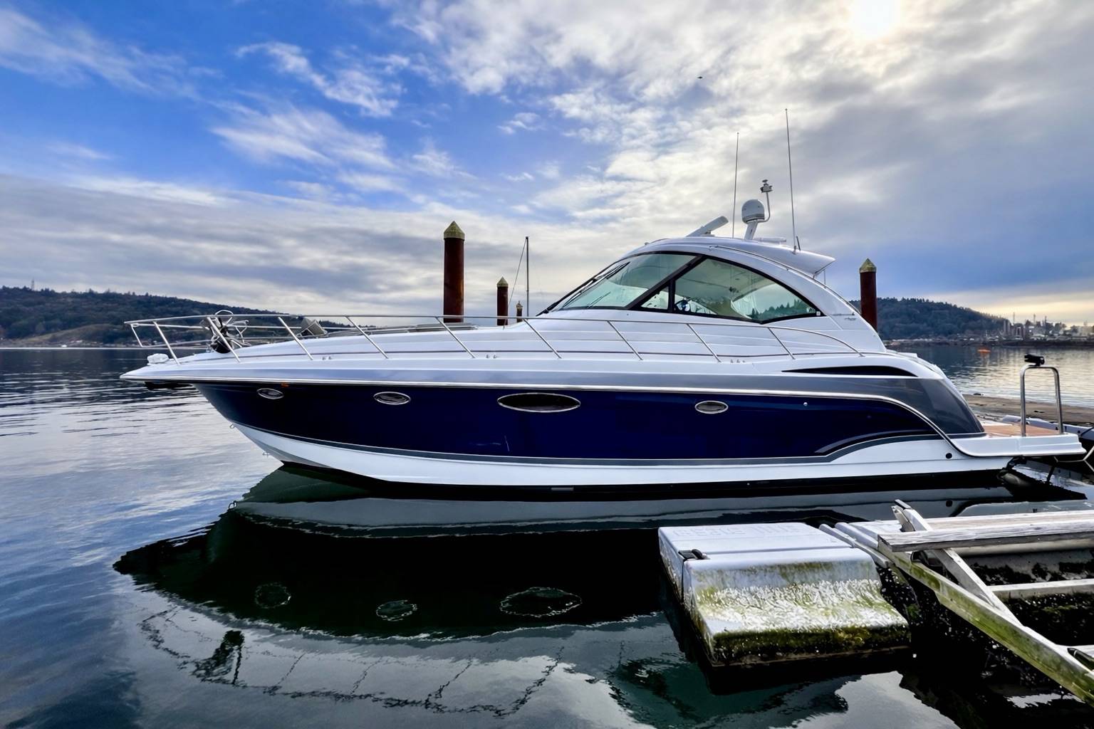 2008 Formula 45 Yacht0