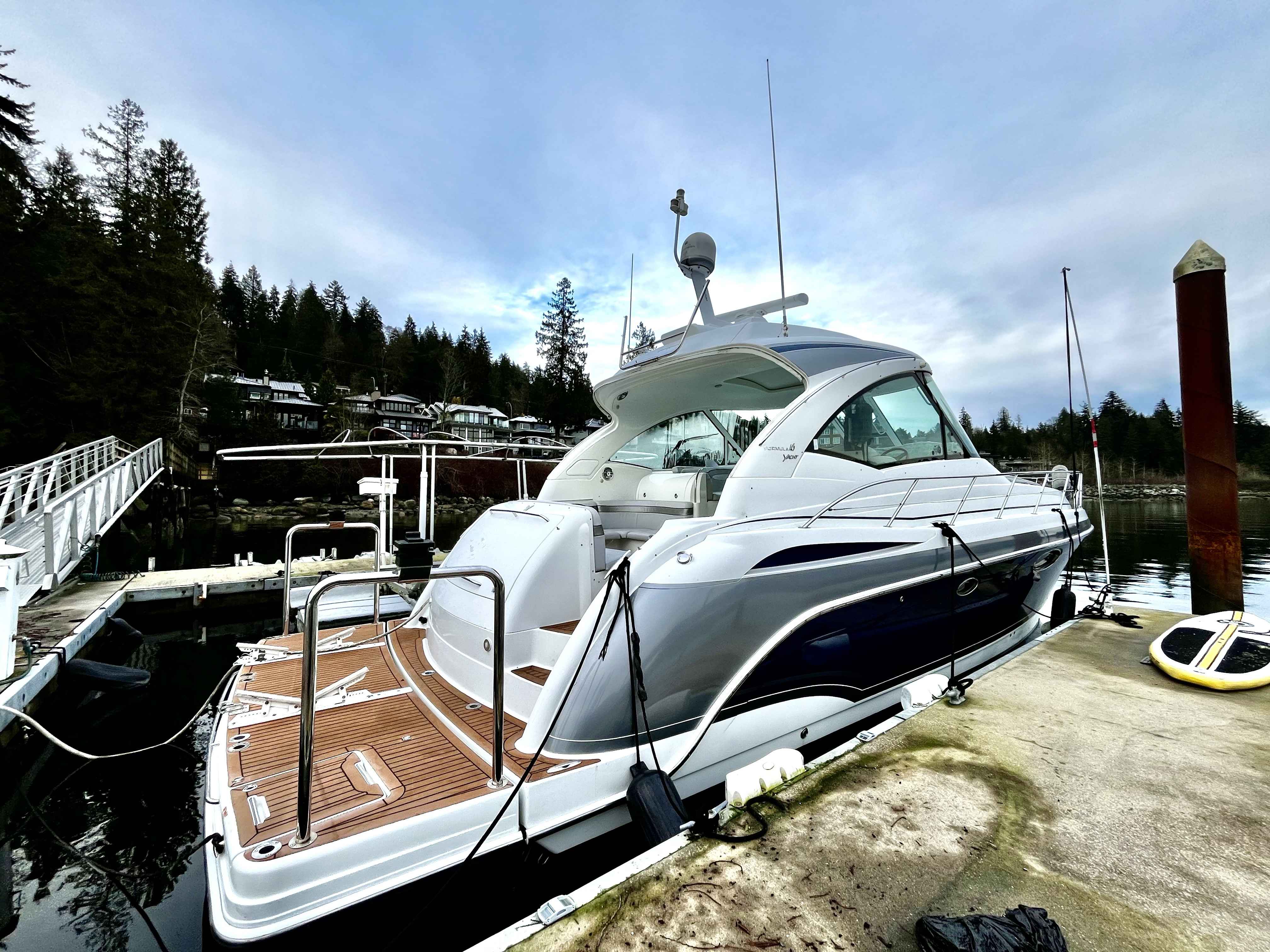 Pre-Owned 2008 Formula 45 Yacht for Sale | Vancouver, BC | M&P Yacht Centre | 65dd3a441a2242300b02e968