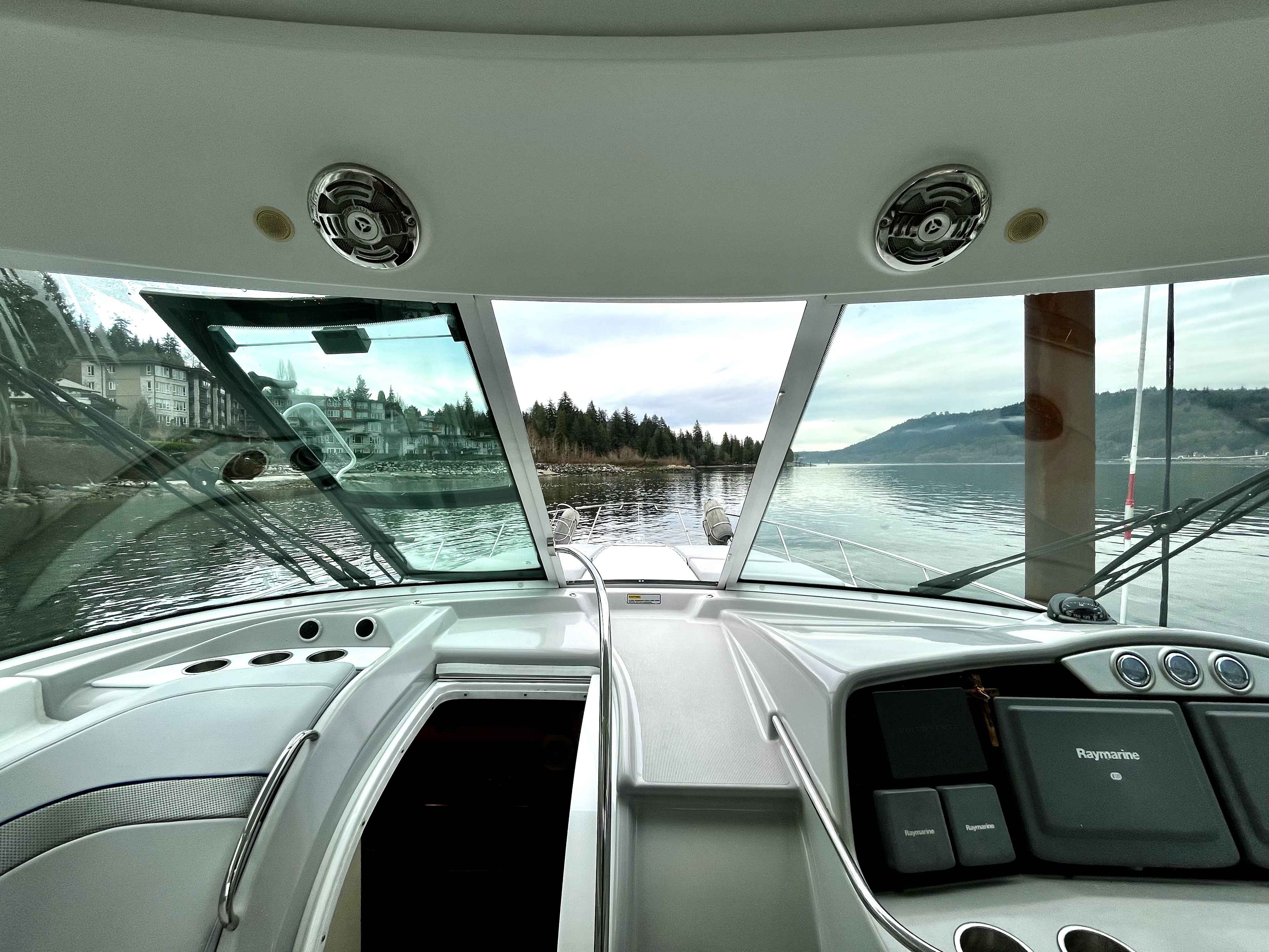 Pre-Owned 2008 Formula 45 Yacht for Sale | Vancouver, BC | M&P Yacht Centre | 65dd3a441a2242300b02e968