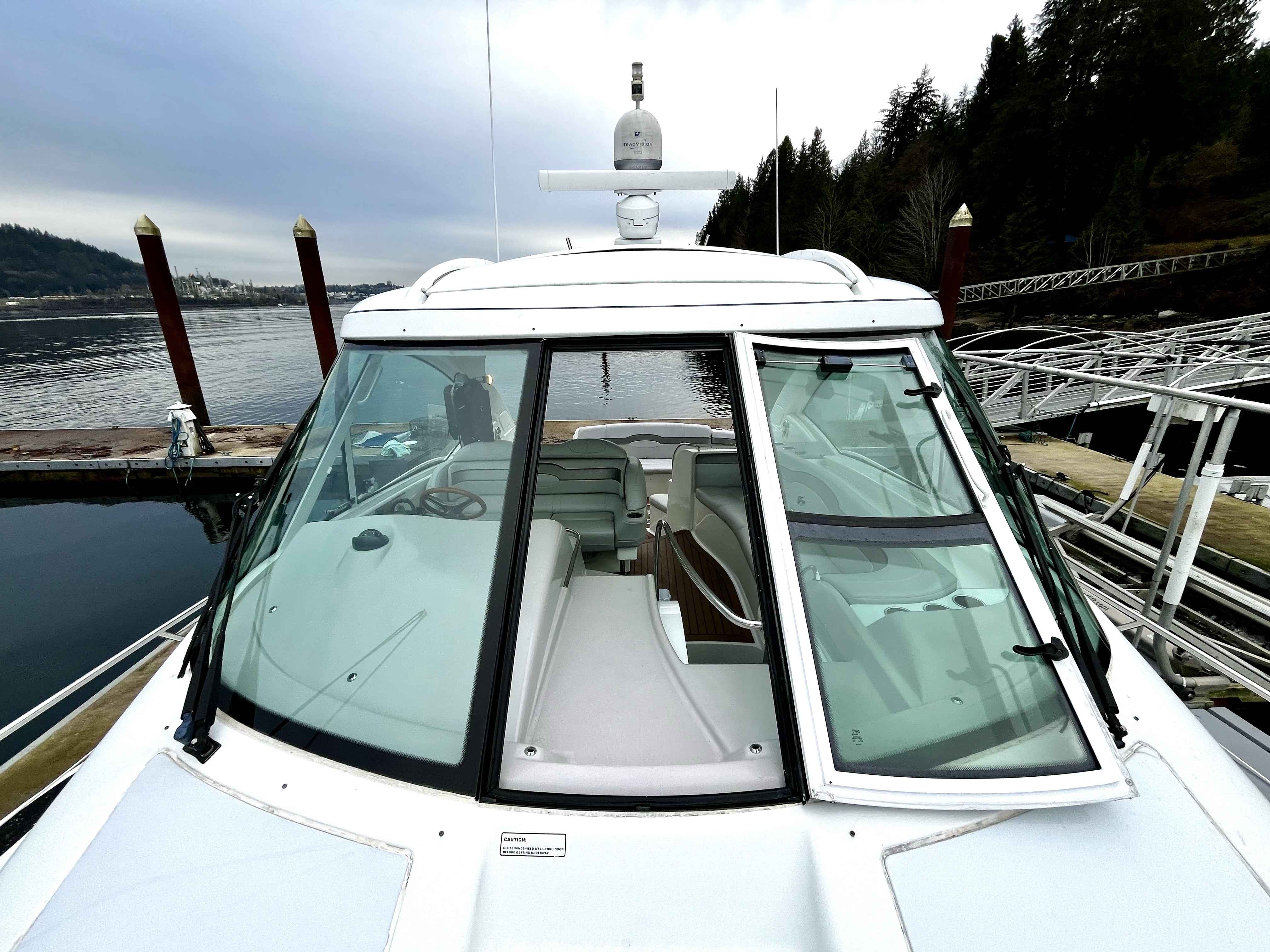 Pre-Owned 2008 Formula 45 Yacht for Sale | Vancouver, BC | M&P Yacht Centre | 65dd3a441a2242300b02e968