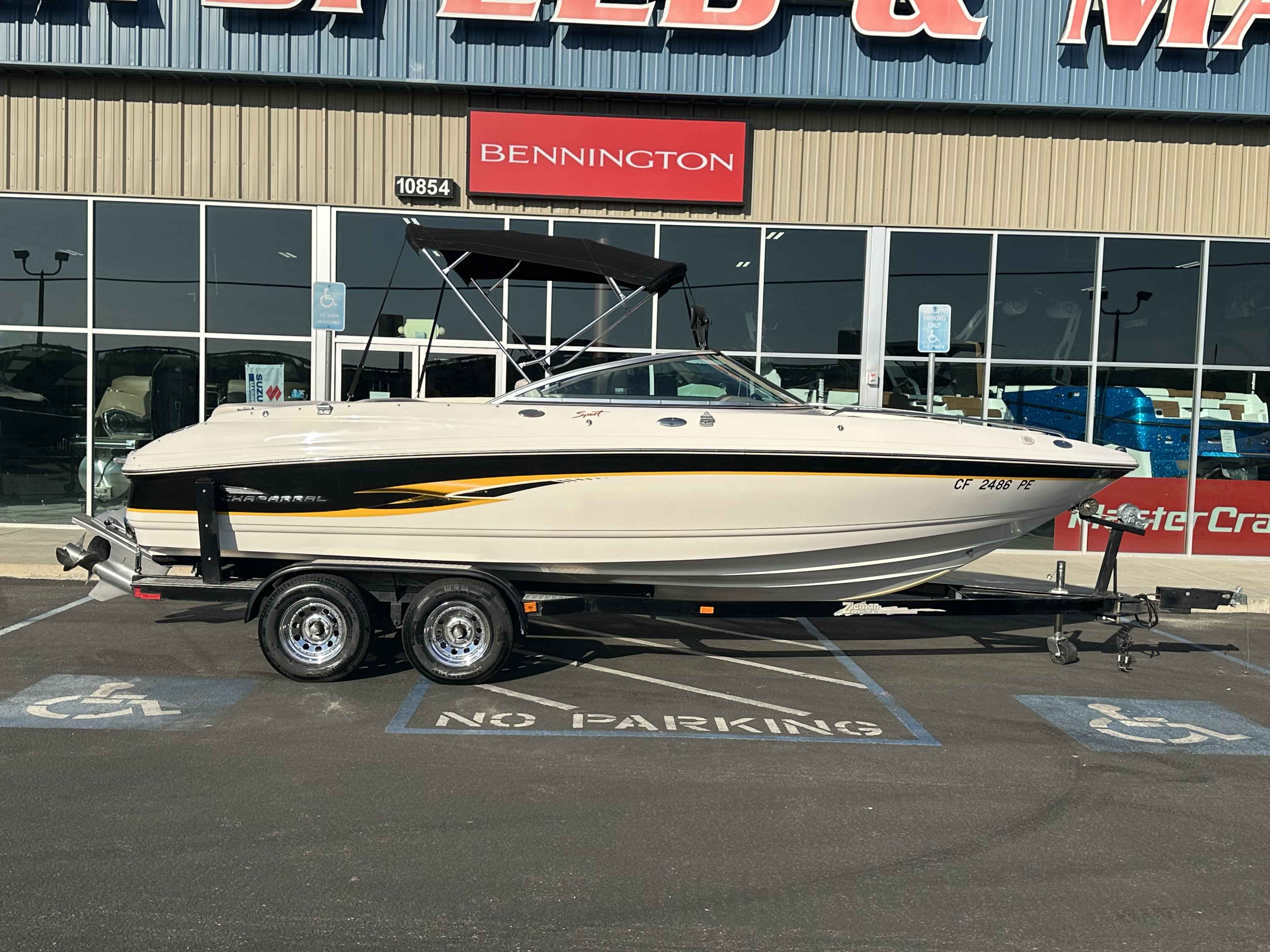 2000 Chaparral 216 SSi