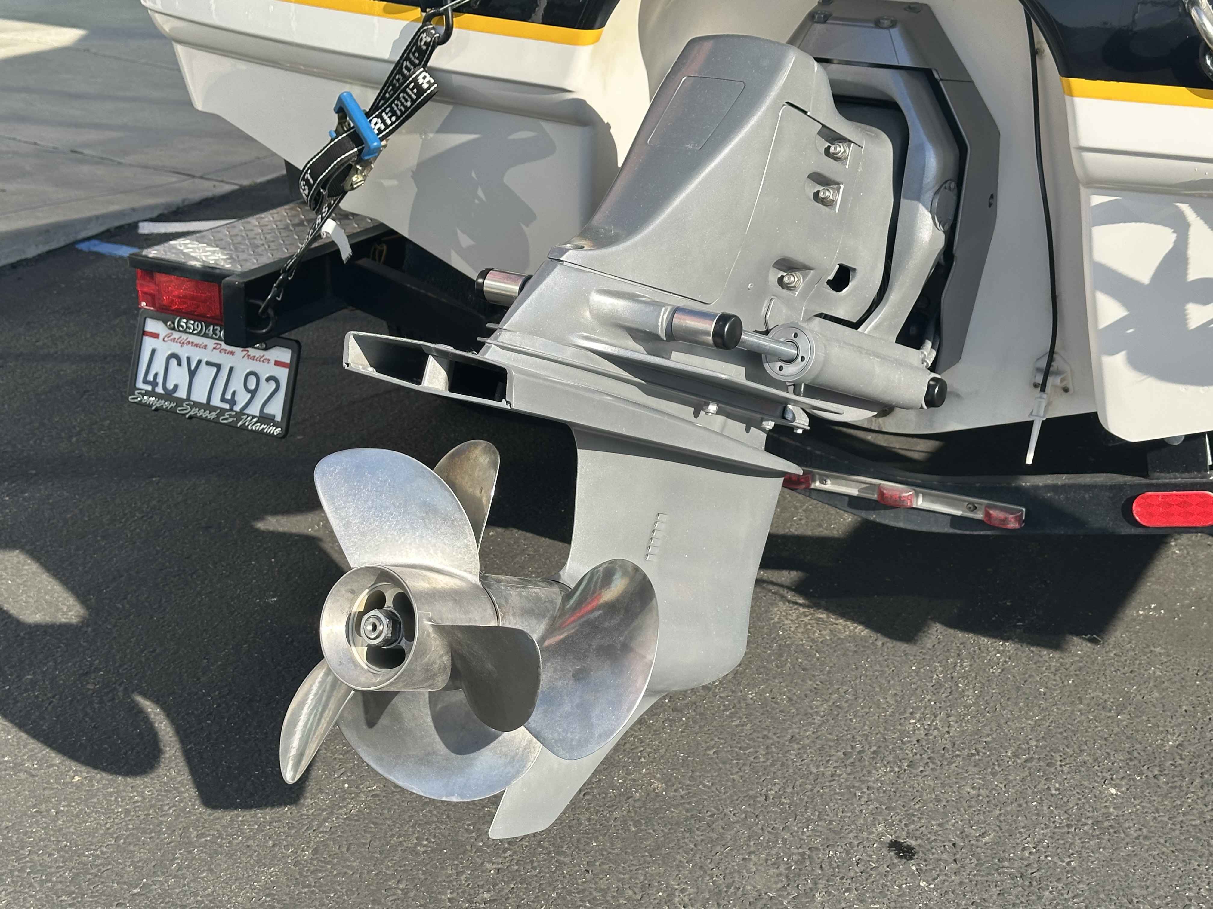 2000 Chaparral 216 SSi-5