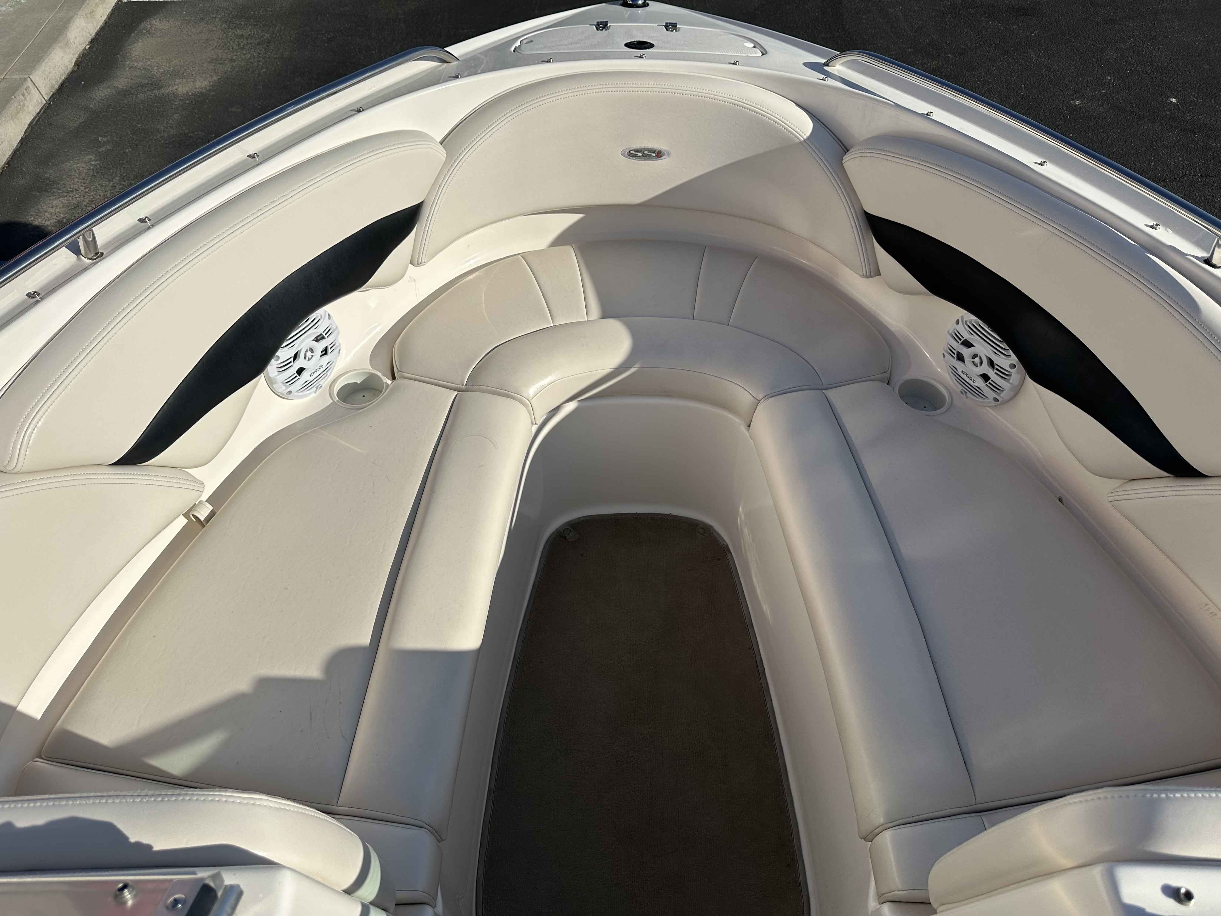 2000 Chaparral 216 SSi-11