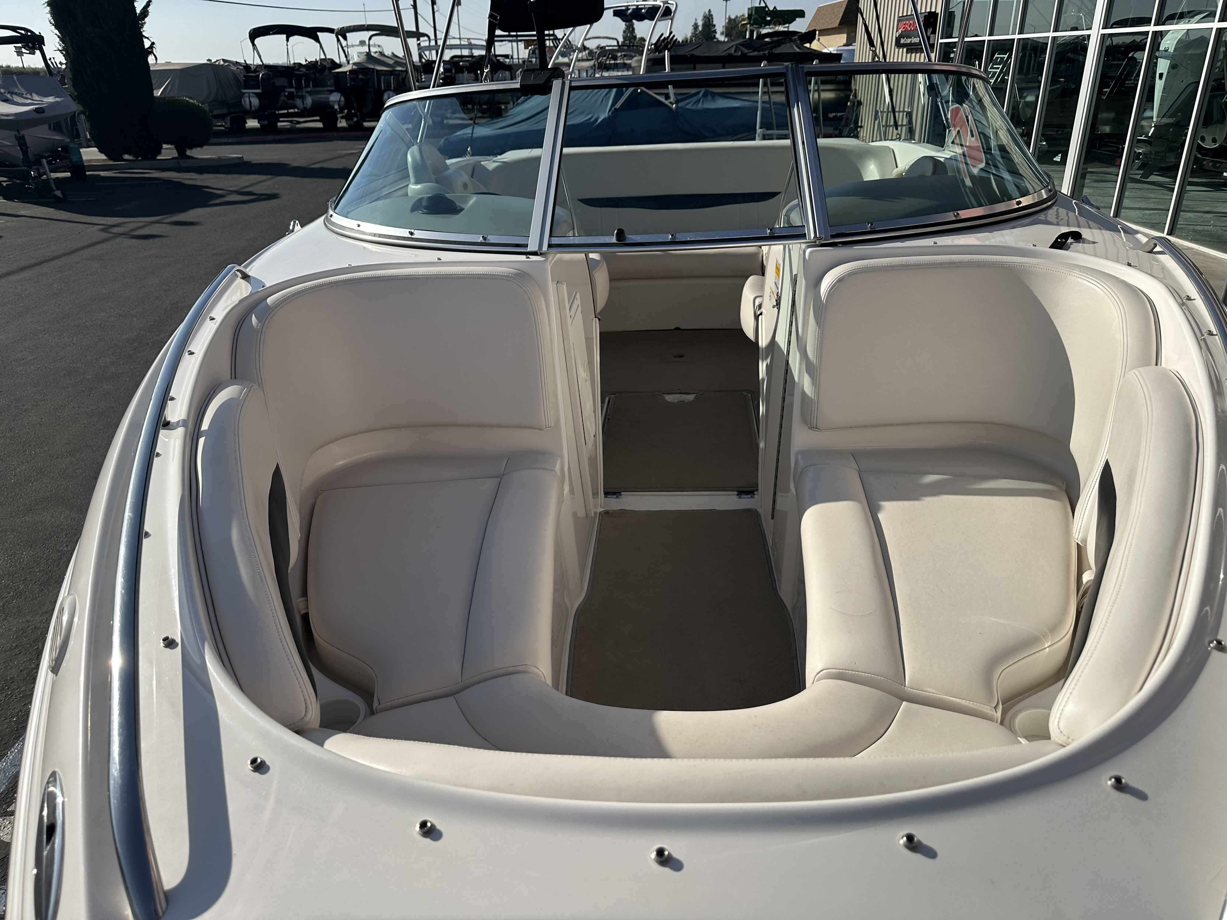 2000 Chaparral 216 SSi-13