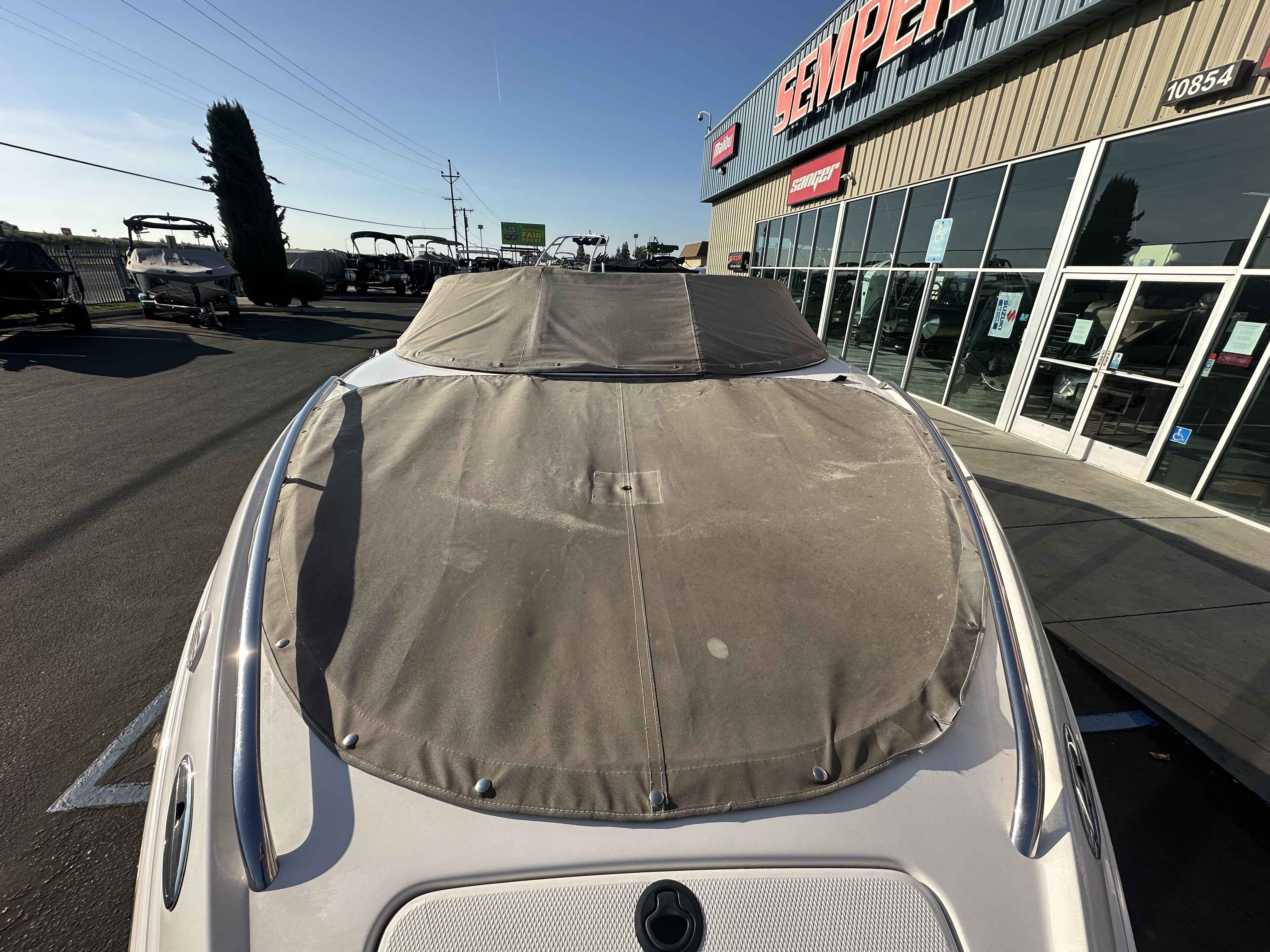 2000 Chaparral 216 SSi-15