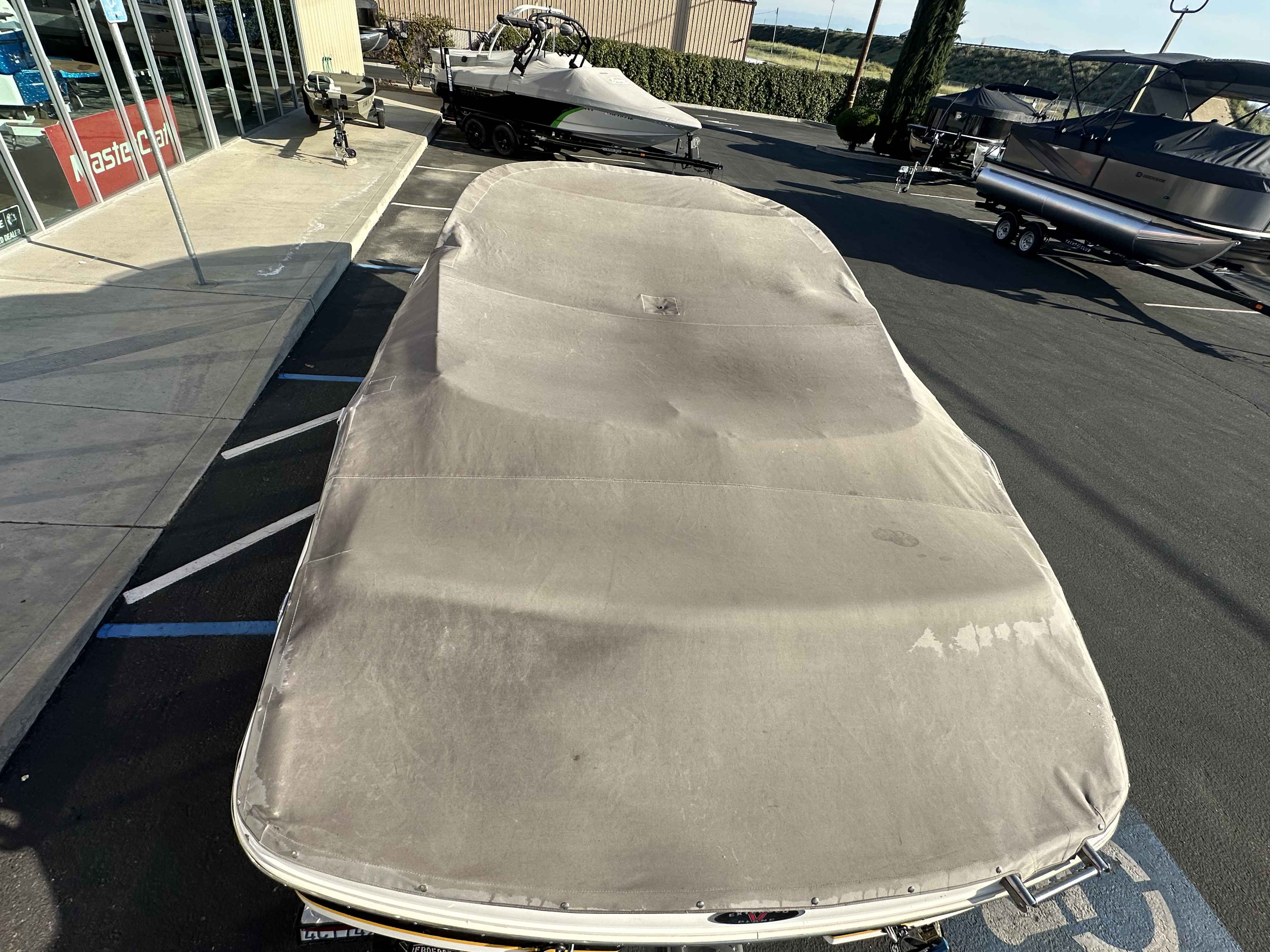 2000 Chaparral 216 SSi-16