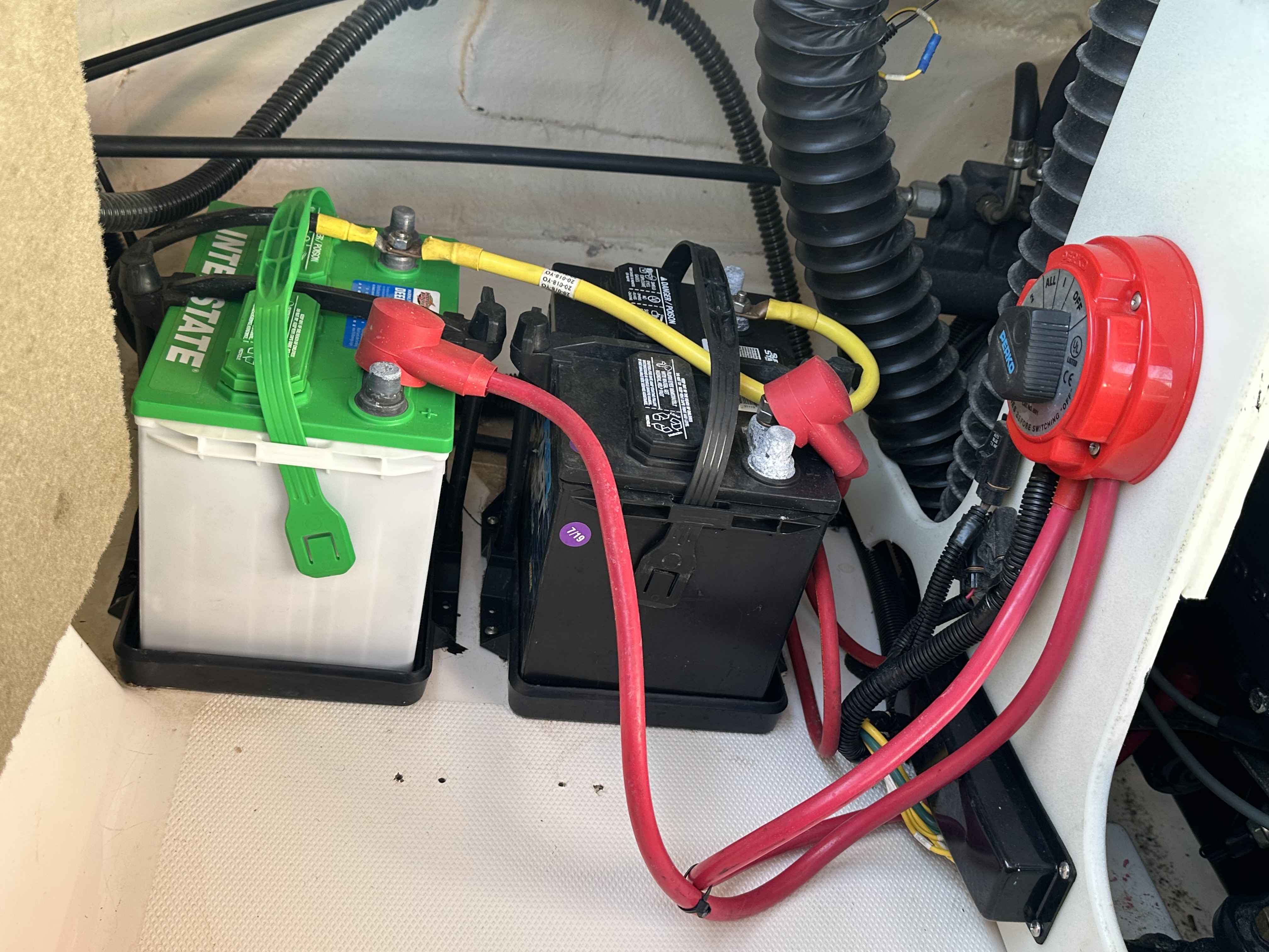 2000 Chaparral 216 SSi-18