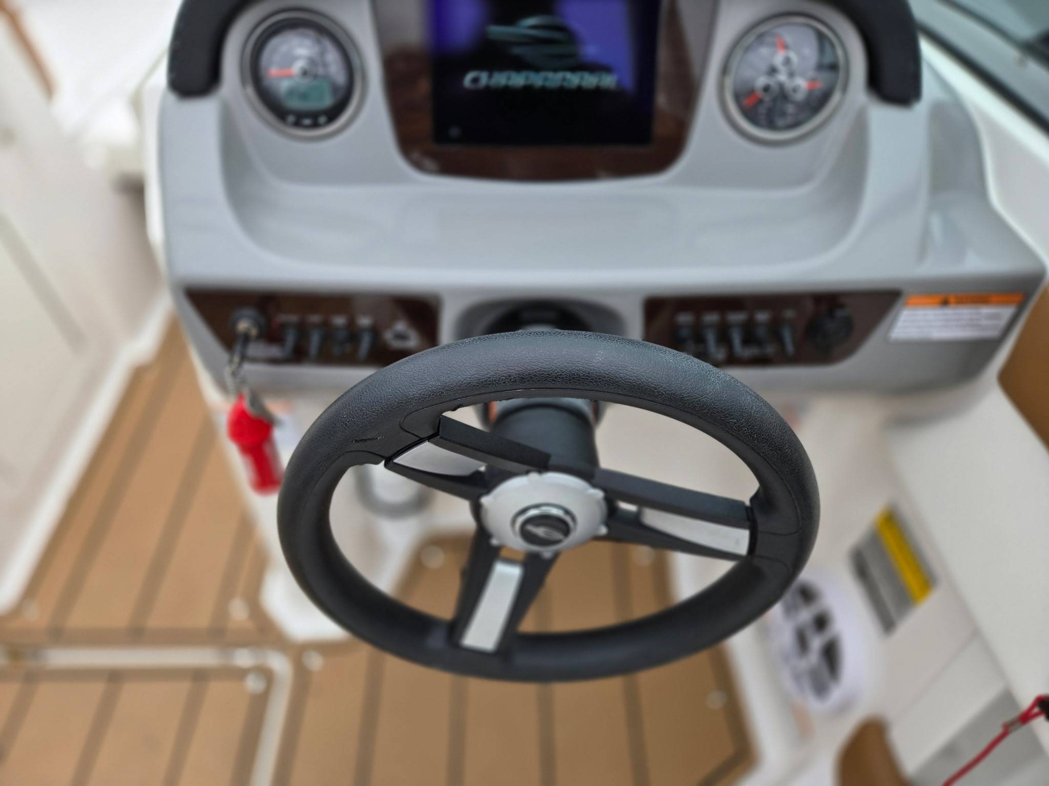 2023 Chaparral 21 SSI-9