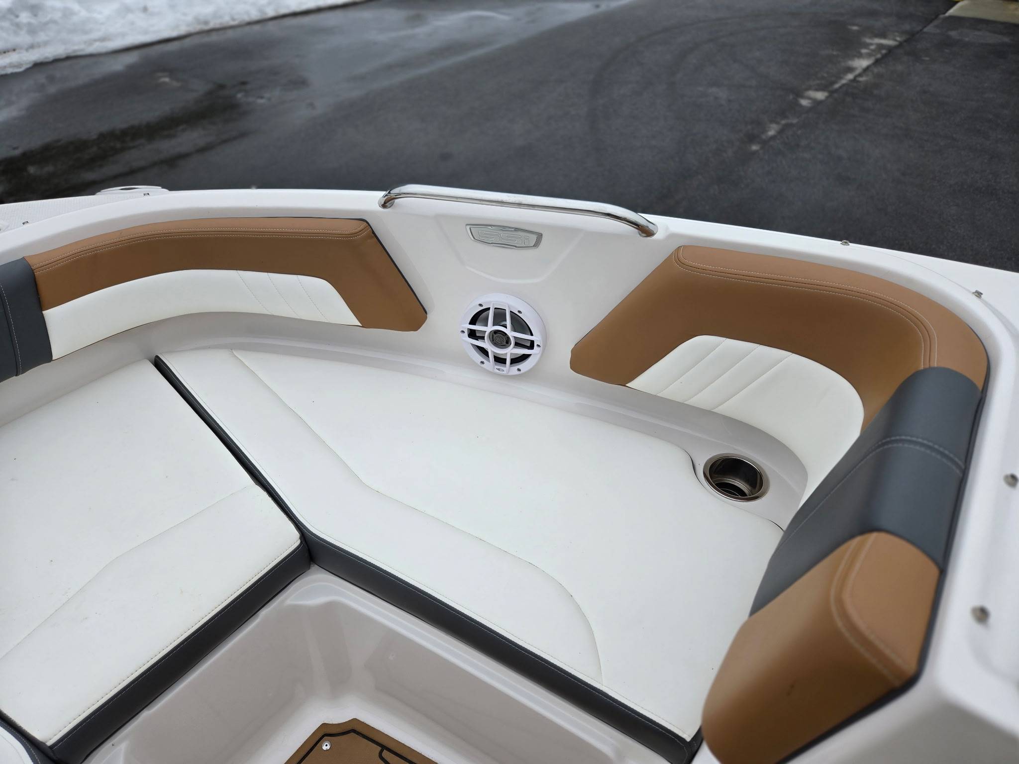 2023 Chaparral 21 SSI-11