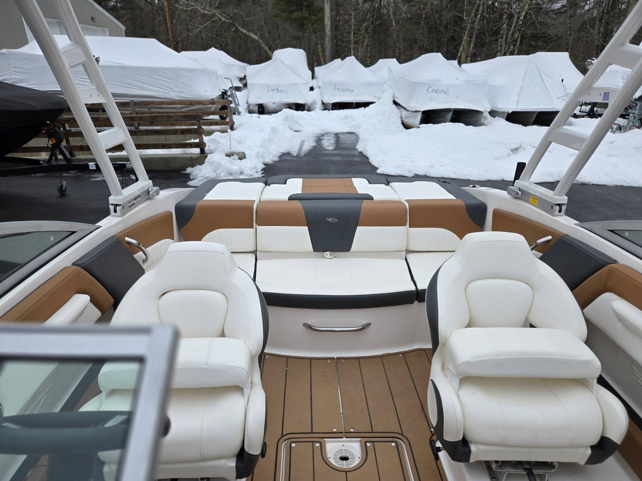 2023 Chaparral 21 SSI-13