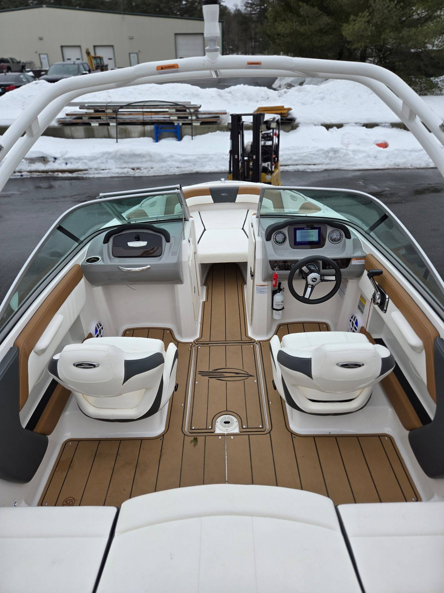 2023 Chaparral 21 SSI-15