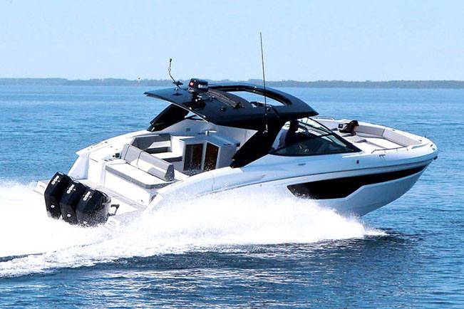 2026 Cruisers Yachts 38 GLS OB