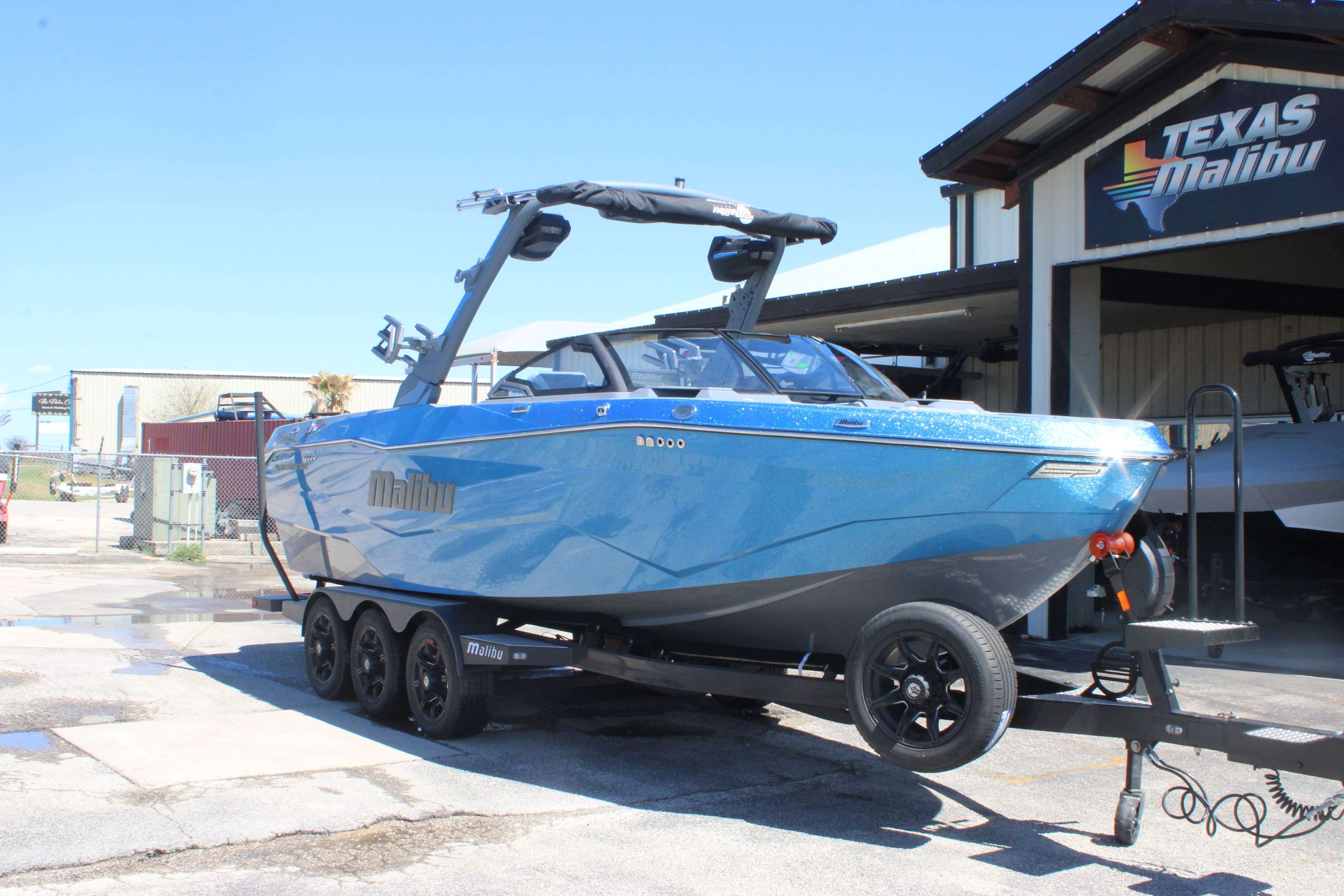 2026 Malibu Boats Wakesetter 25 LSV-2