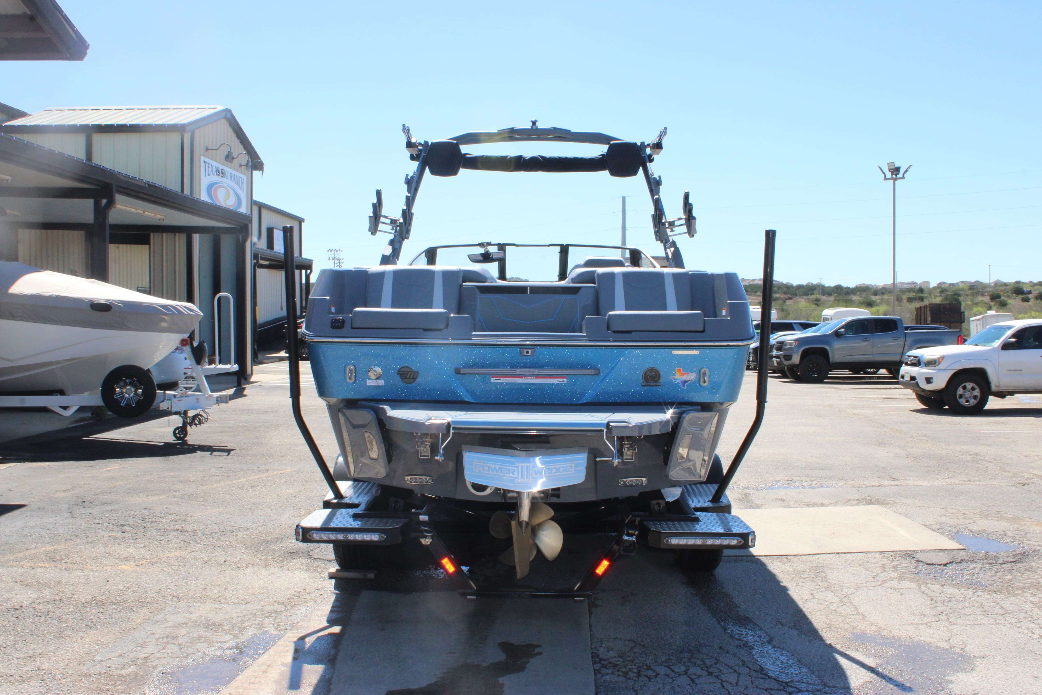 2026 Malibu Boats Wakesetter 25 LSV-8