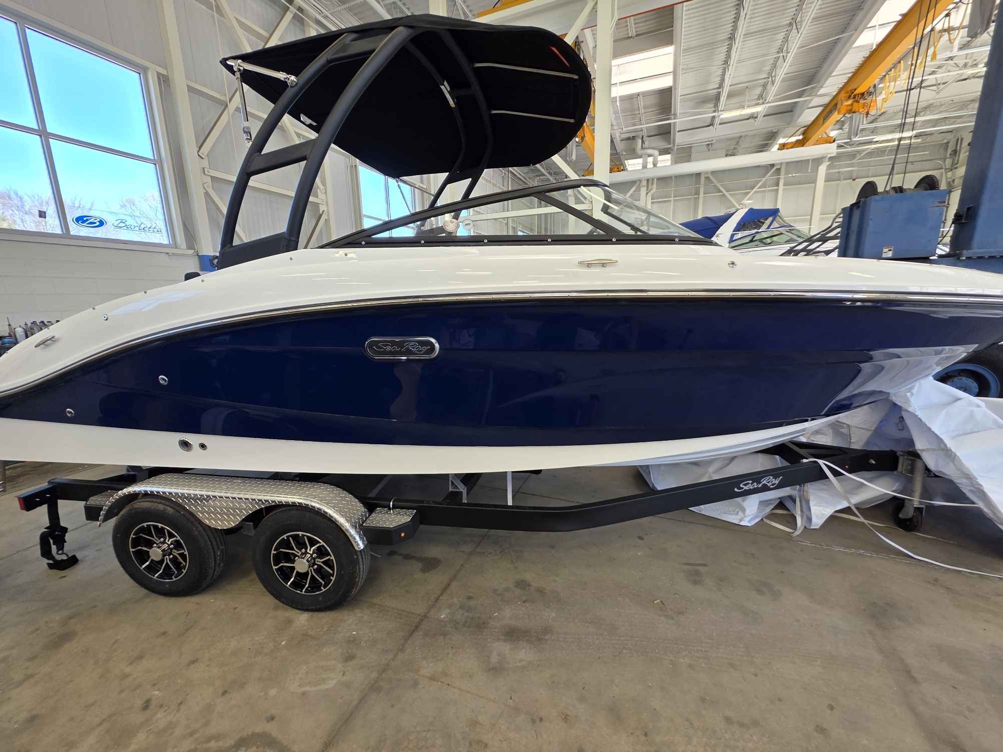 2026 SEA RAY 210SPX0