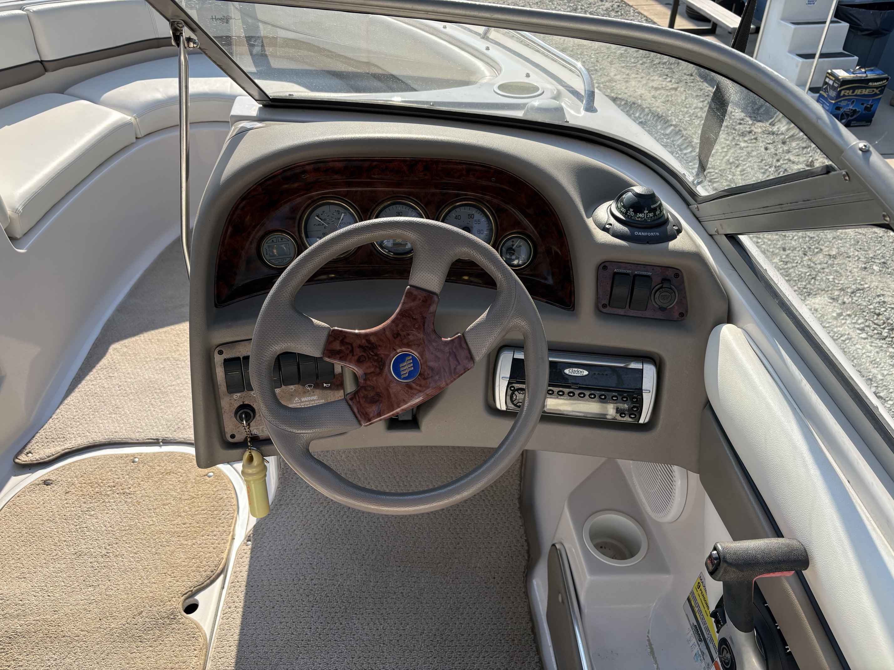 2004 Four winns Horizon 20-10