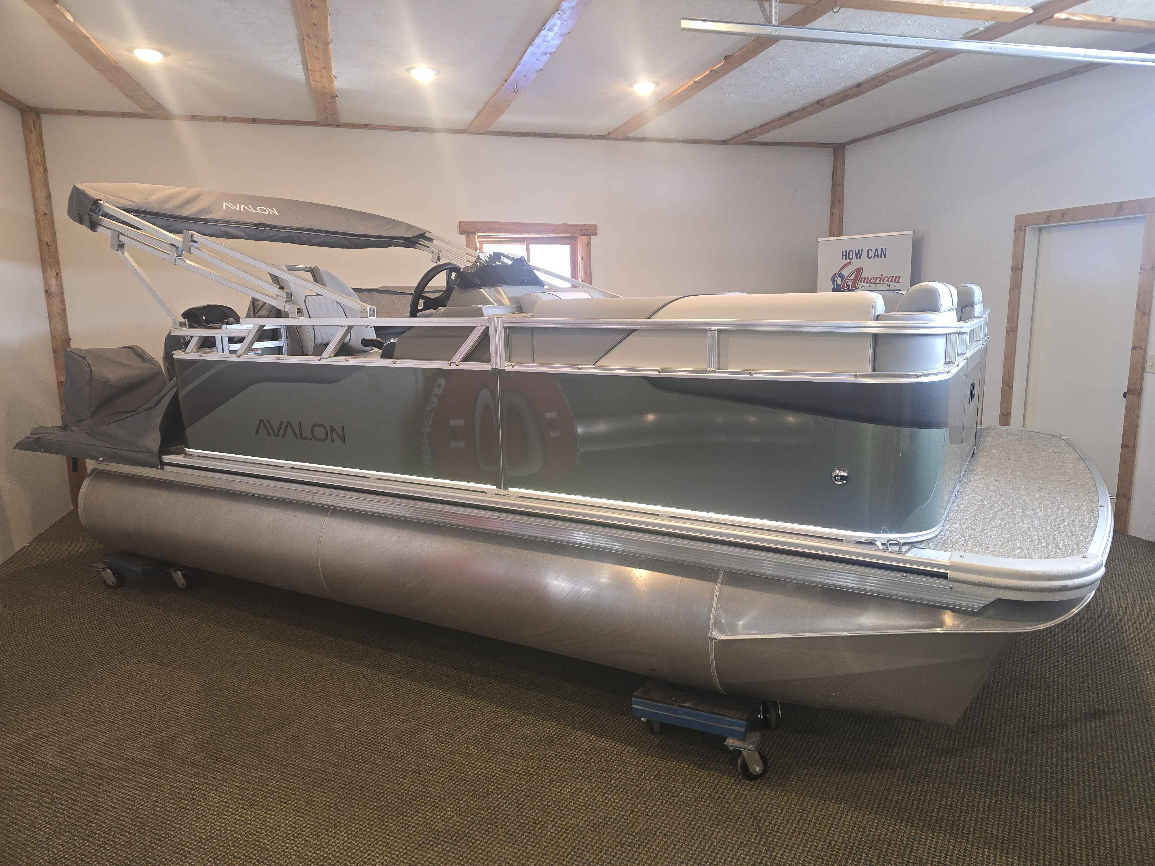 boat-carouselImage-image