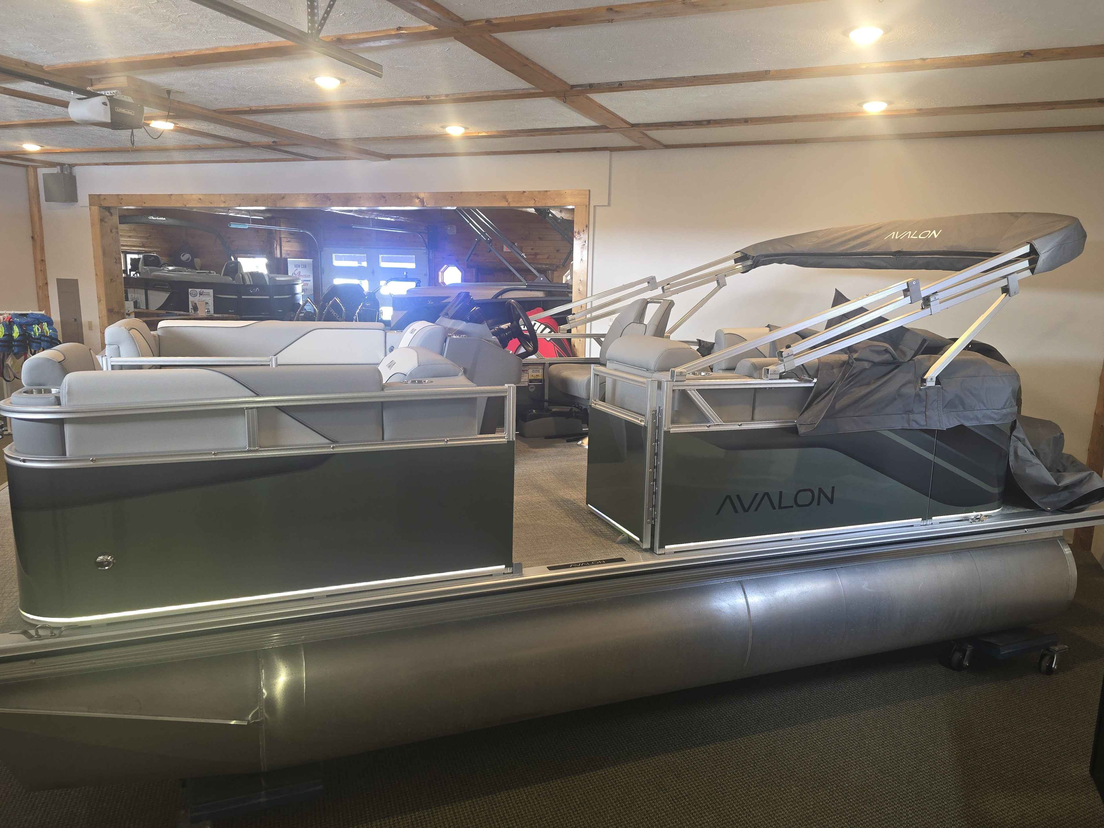 boat-carouselImage-image