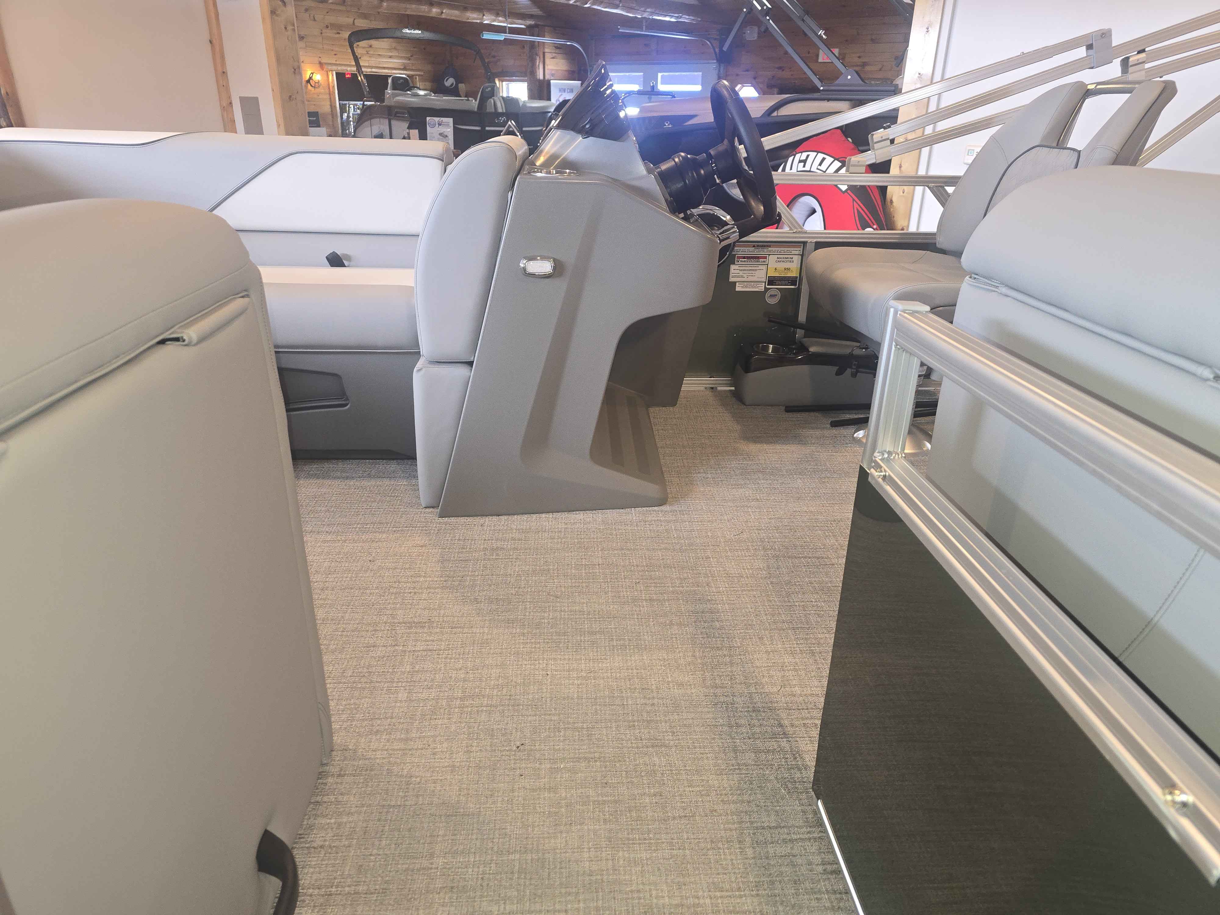 boat-carouselImage-image