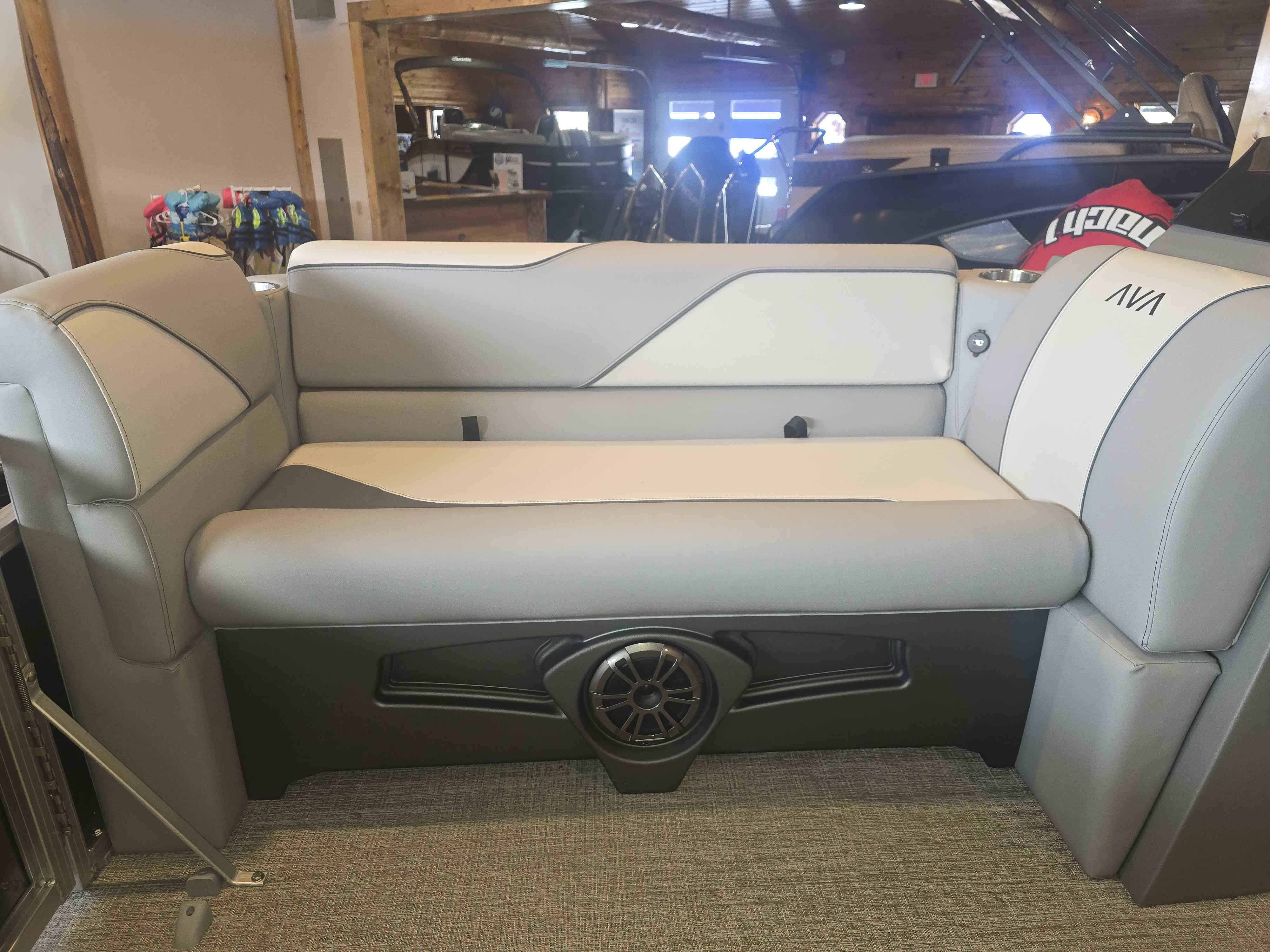 boat-carouselImage-image