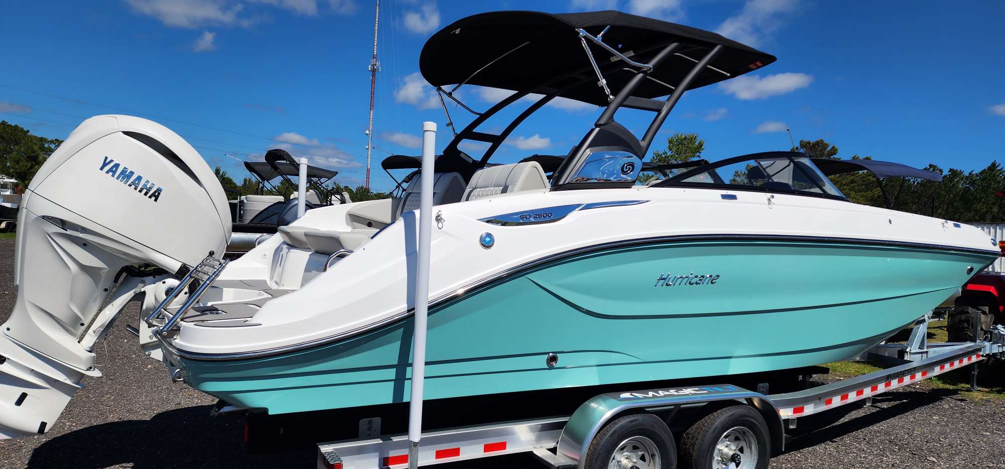 2026 Hurricane SunDeck SD 2600 OB