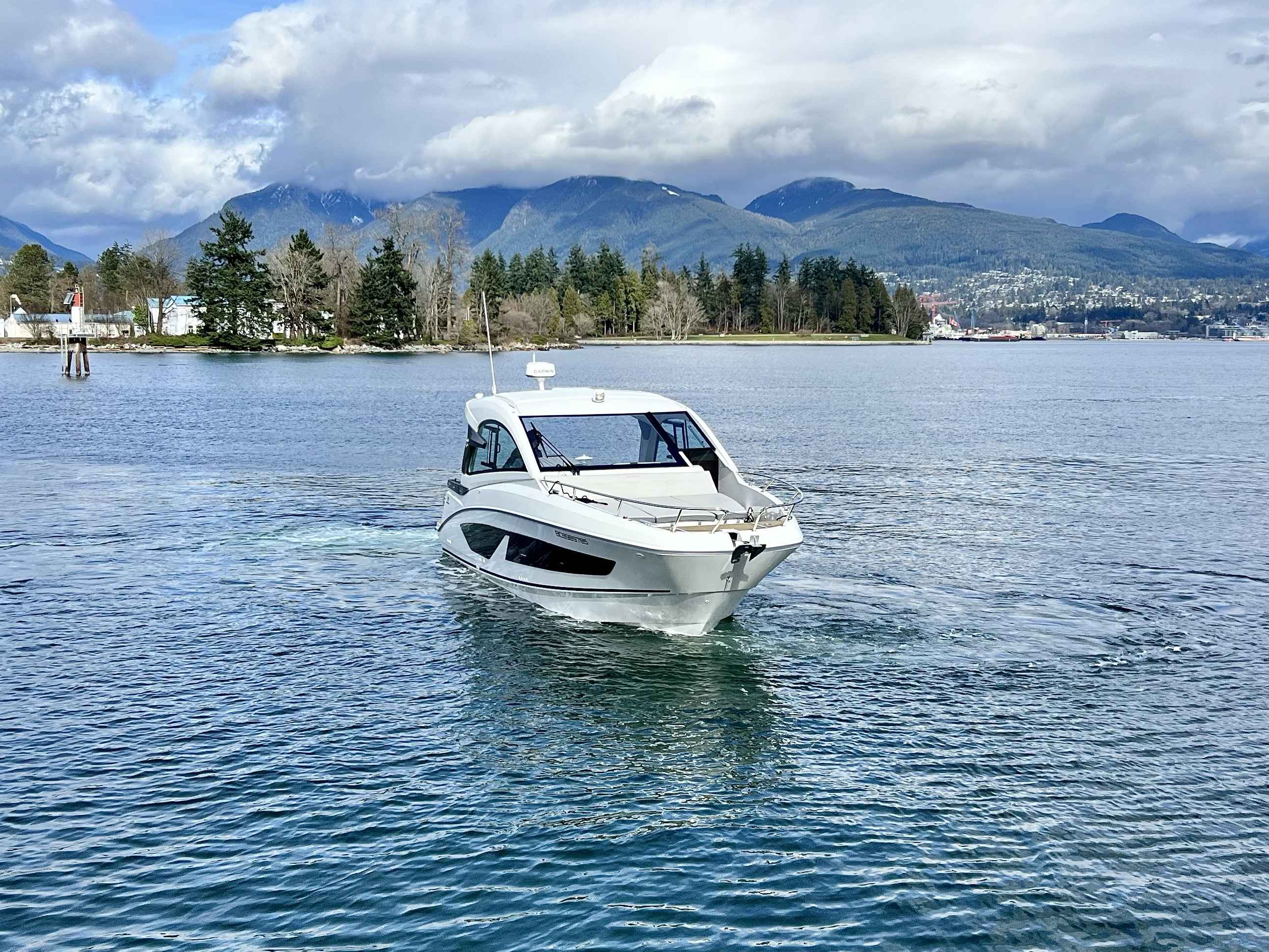 Pre-Owned 2023 Beneteau Gran Turismo 32 for Sale | Vancouver, BC | M&P Yacht Centre | 69a892c3b027111ba100f2fa