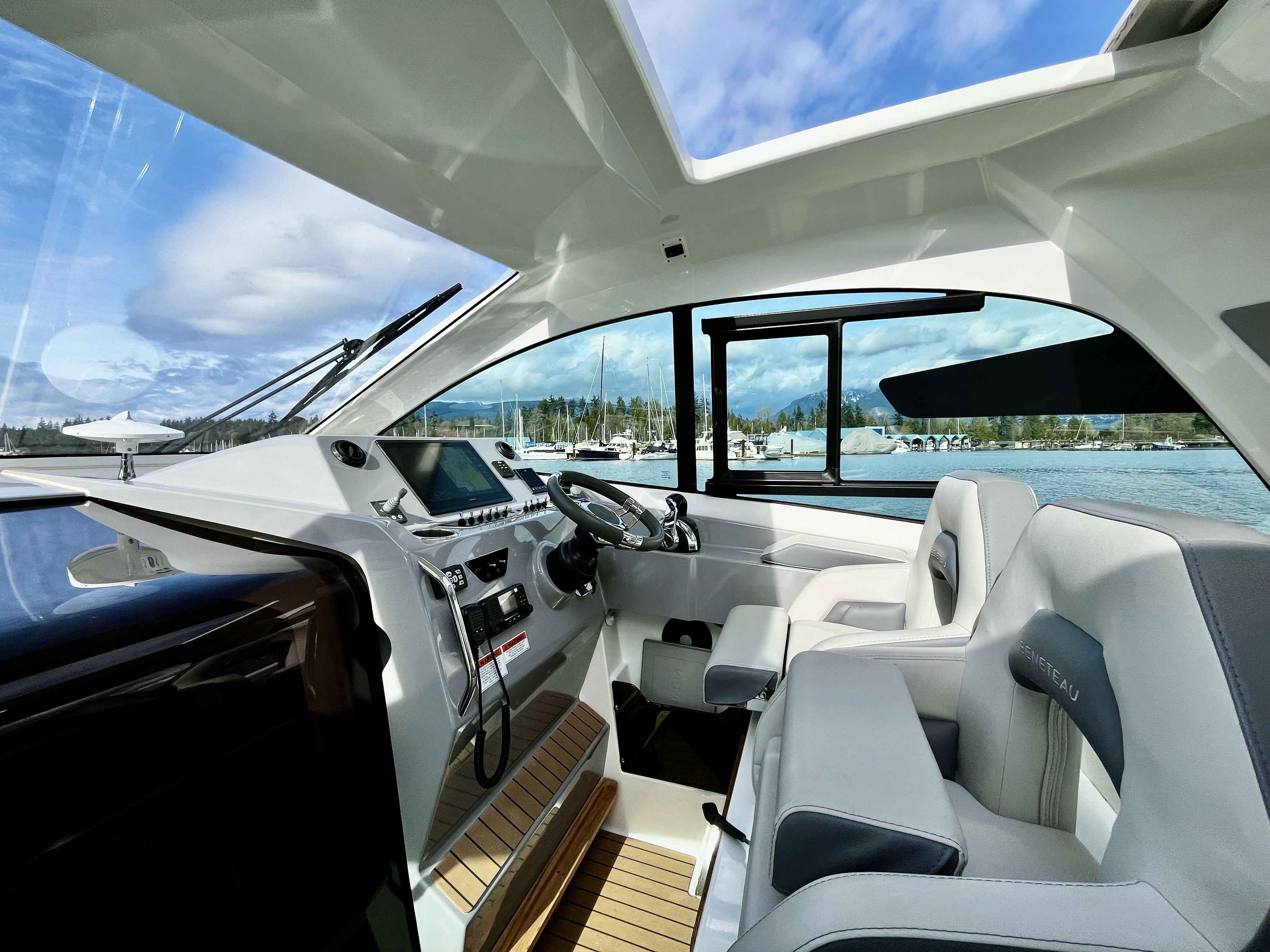 Pre-Owned 2023 Beneteau Gran Turismo 32 for Sale | Vancouver, BC | M&P Yacht Centre | 69a892c3b027111ba100f2fa