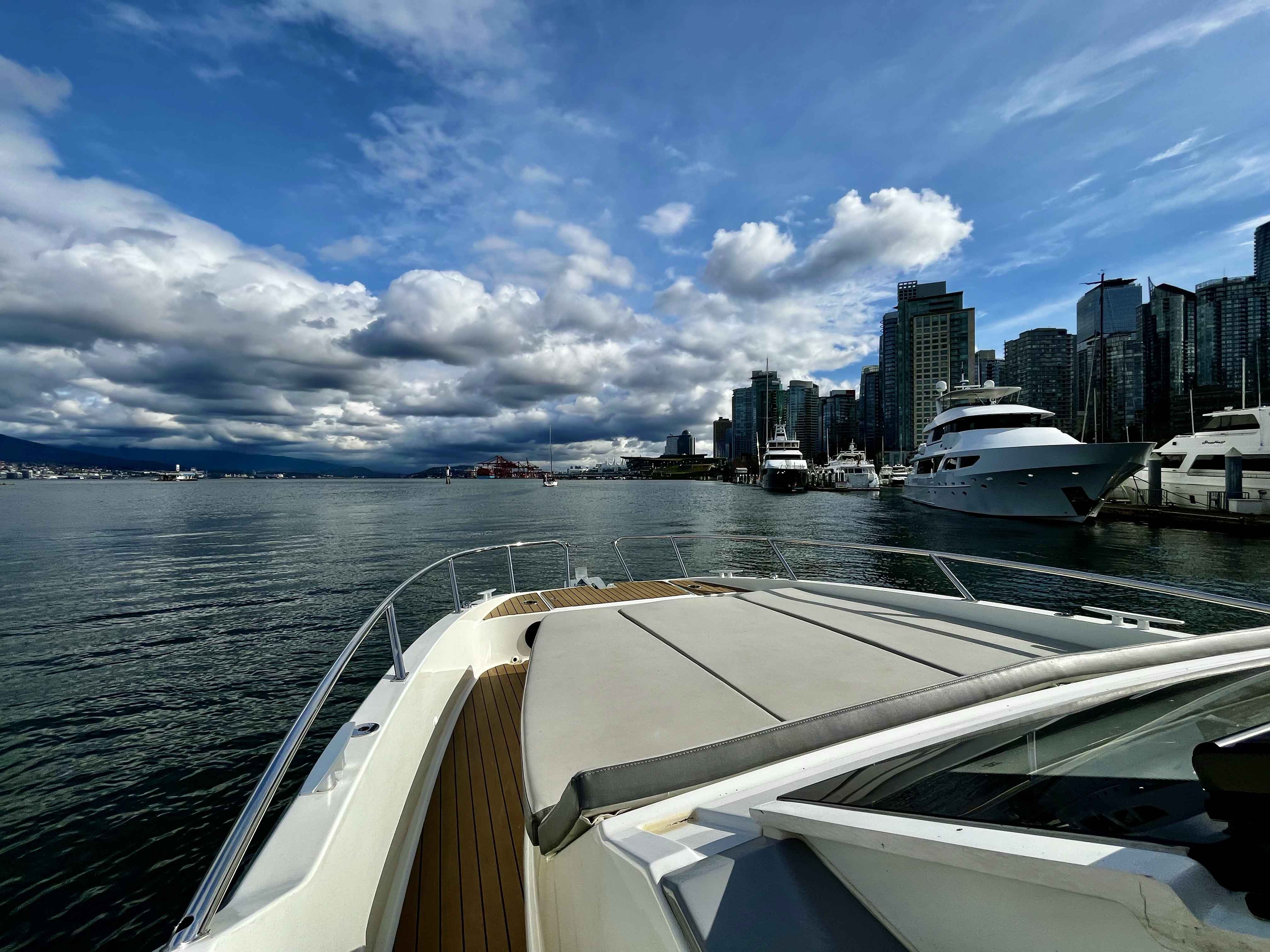 Pre-Owned 2023 Beneteau Gran Turismo 32 for Sale | Vancouver, BC | M&P Yacht Centre | 69a892c3b027111ba100f2fa