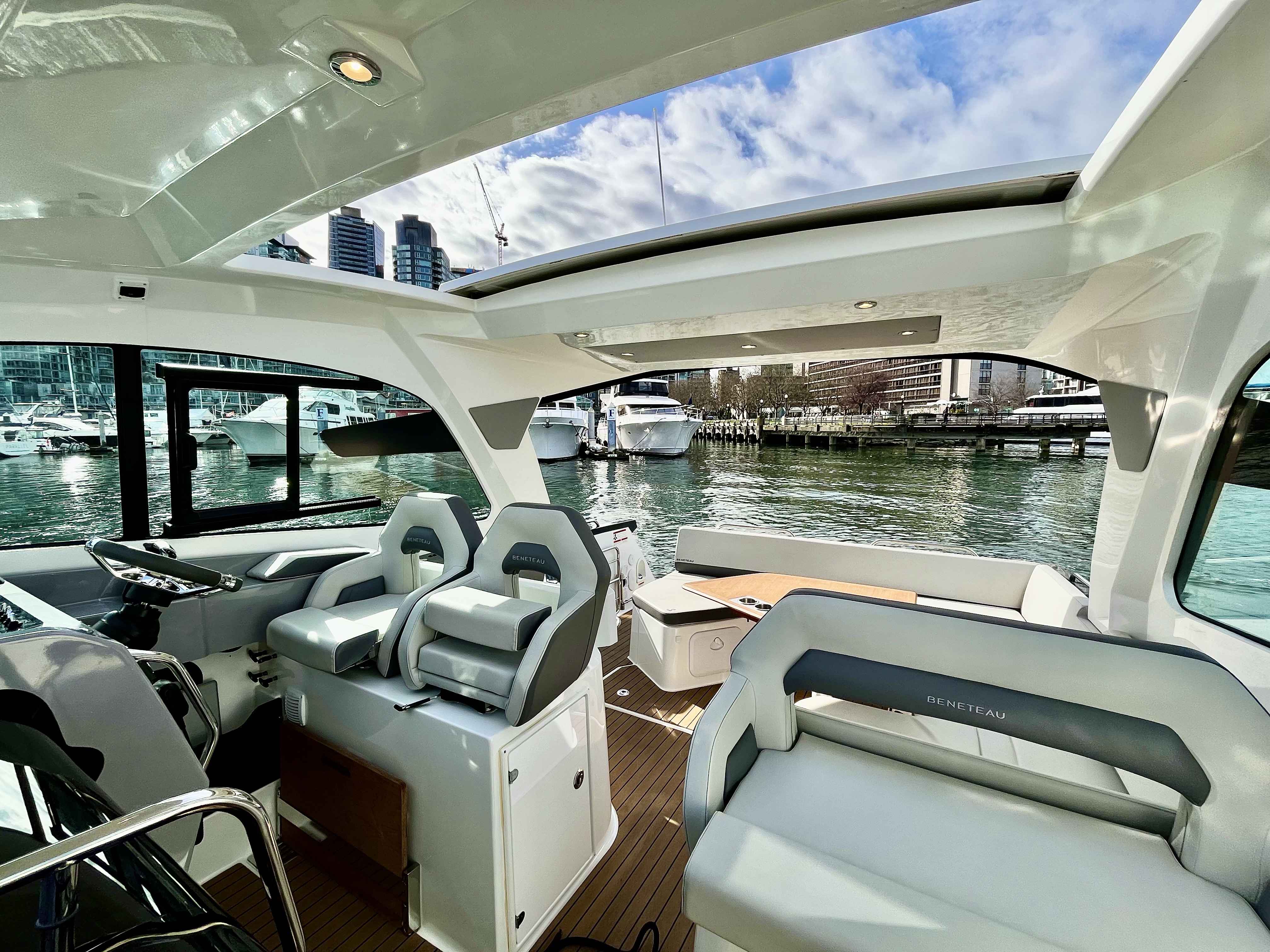 Pre-Owned 2023 Beneteau Gran Turismo 32 for Sale | Vancouver, BC | M&P Yacht Centre | 69a892c3b027111ba100f2fa