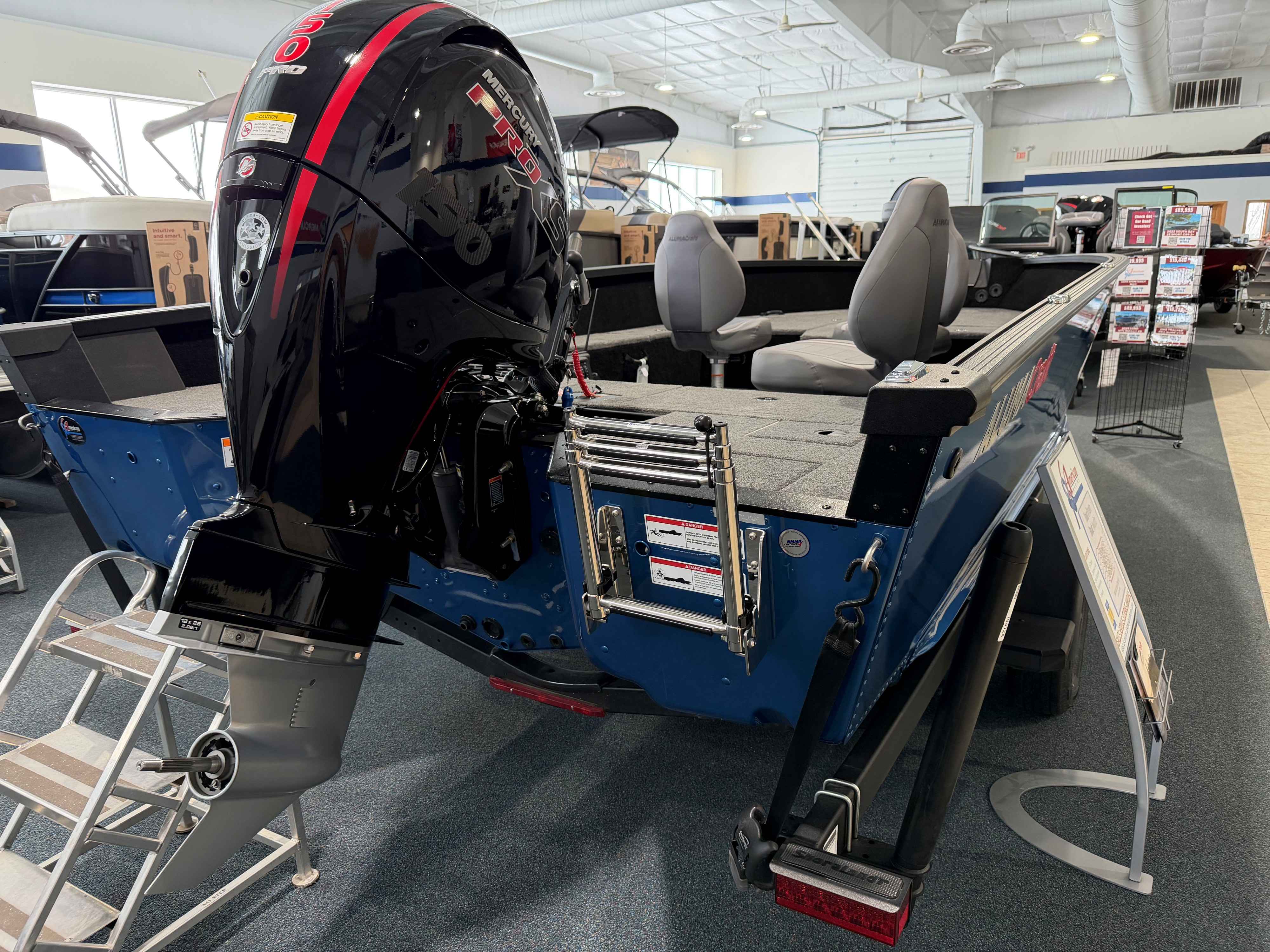 boat-carouselImage-image