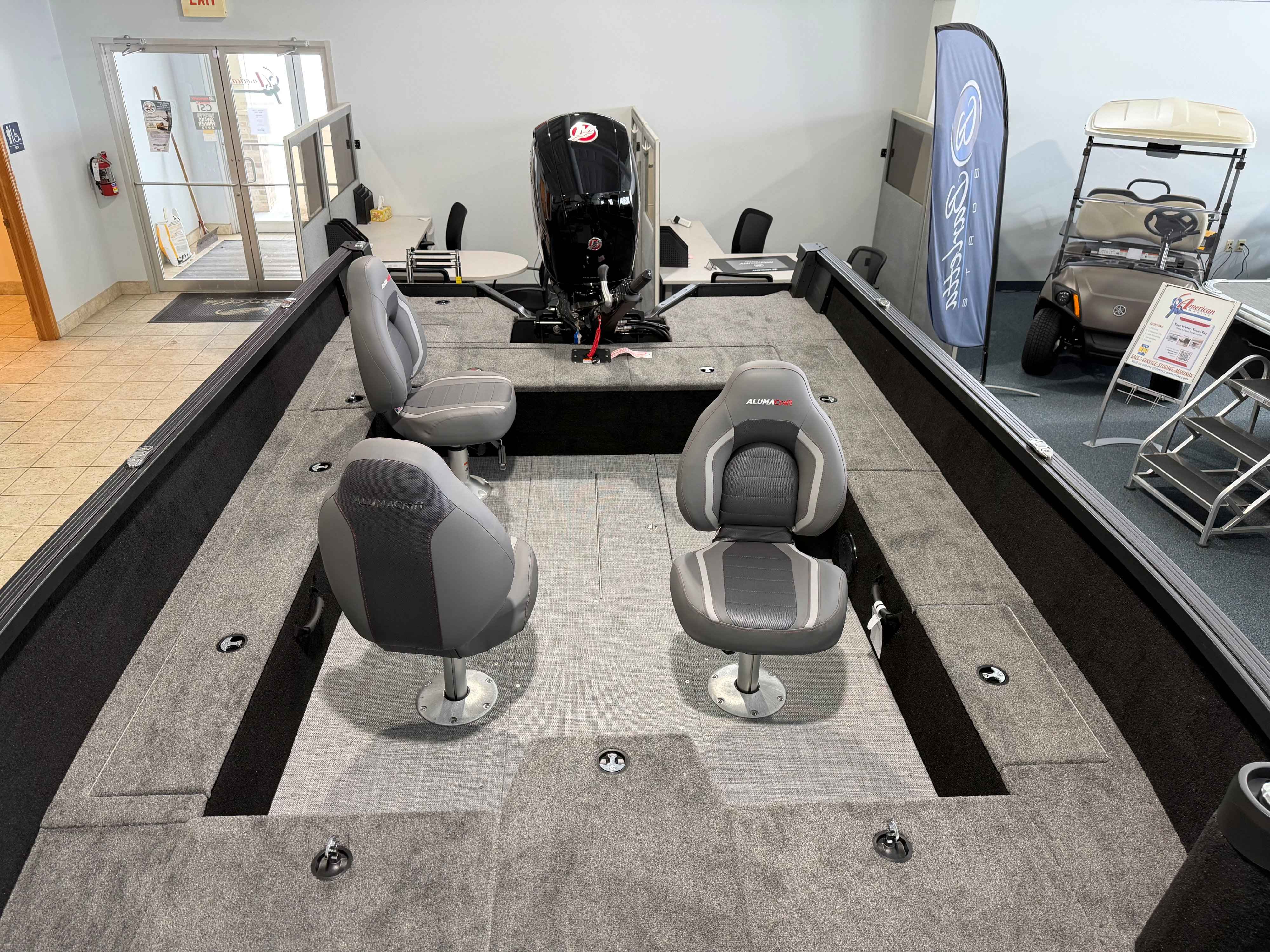 boat-carouselImage-image