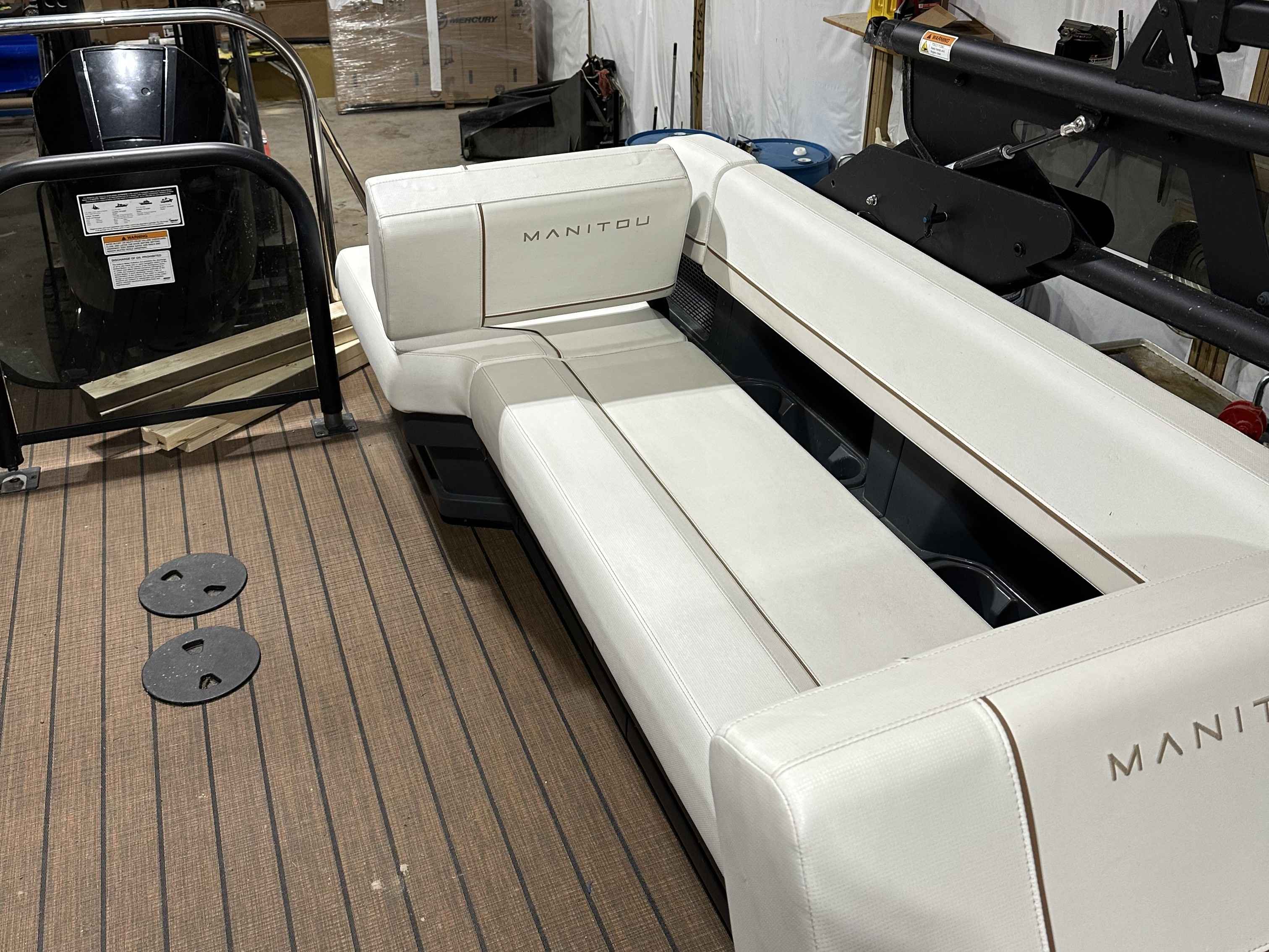 boat-carouselImage-image