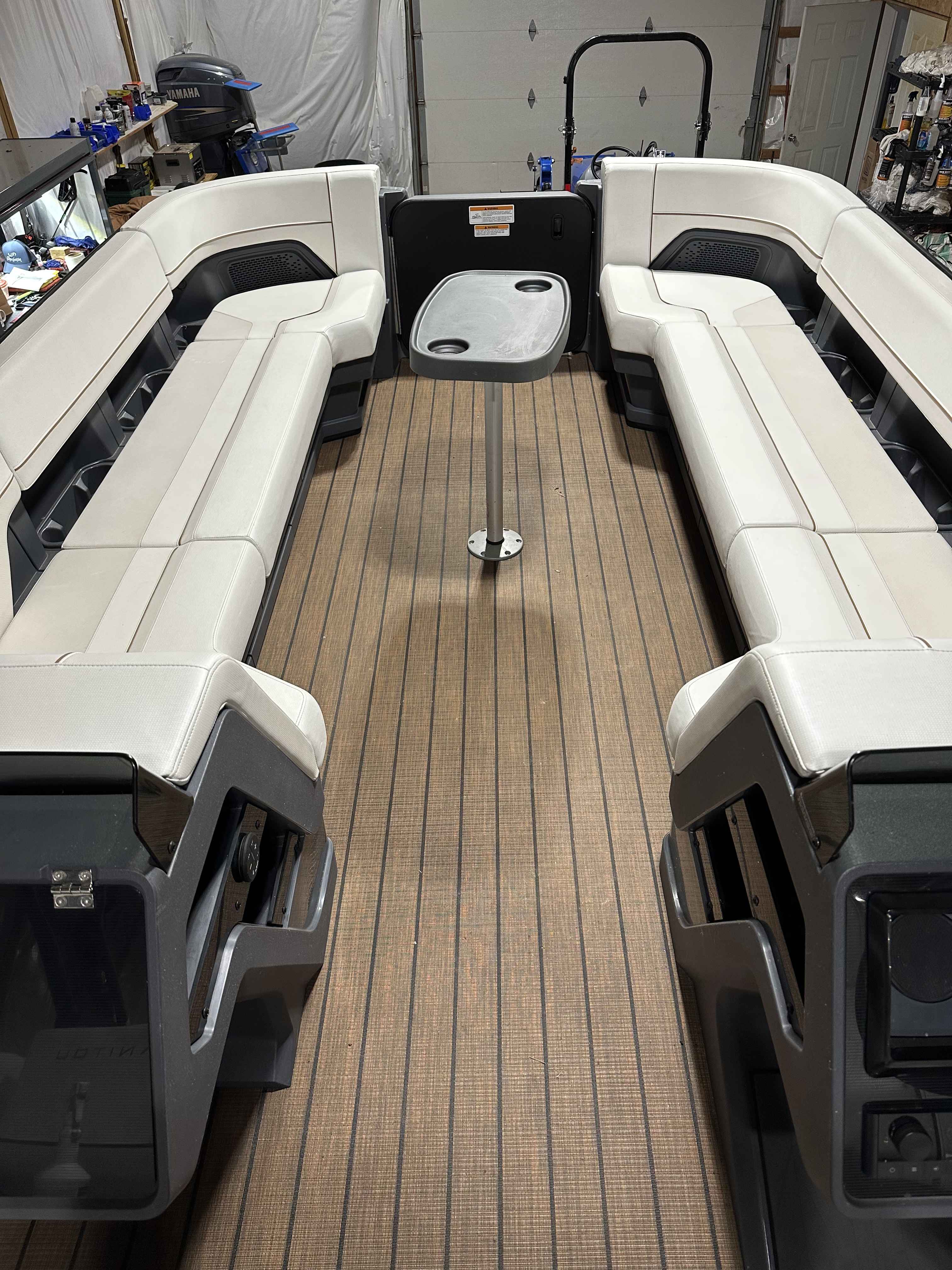 boat-carouselImage-image