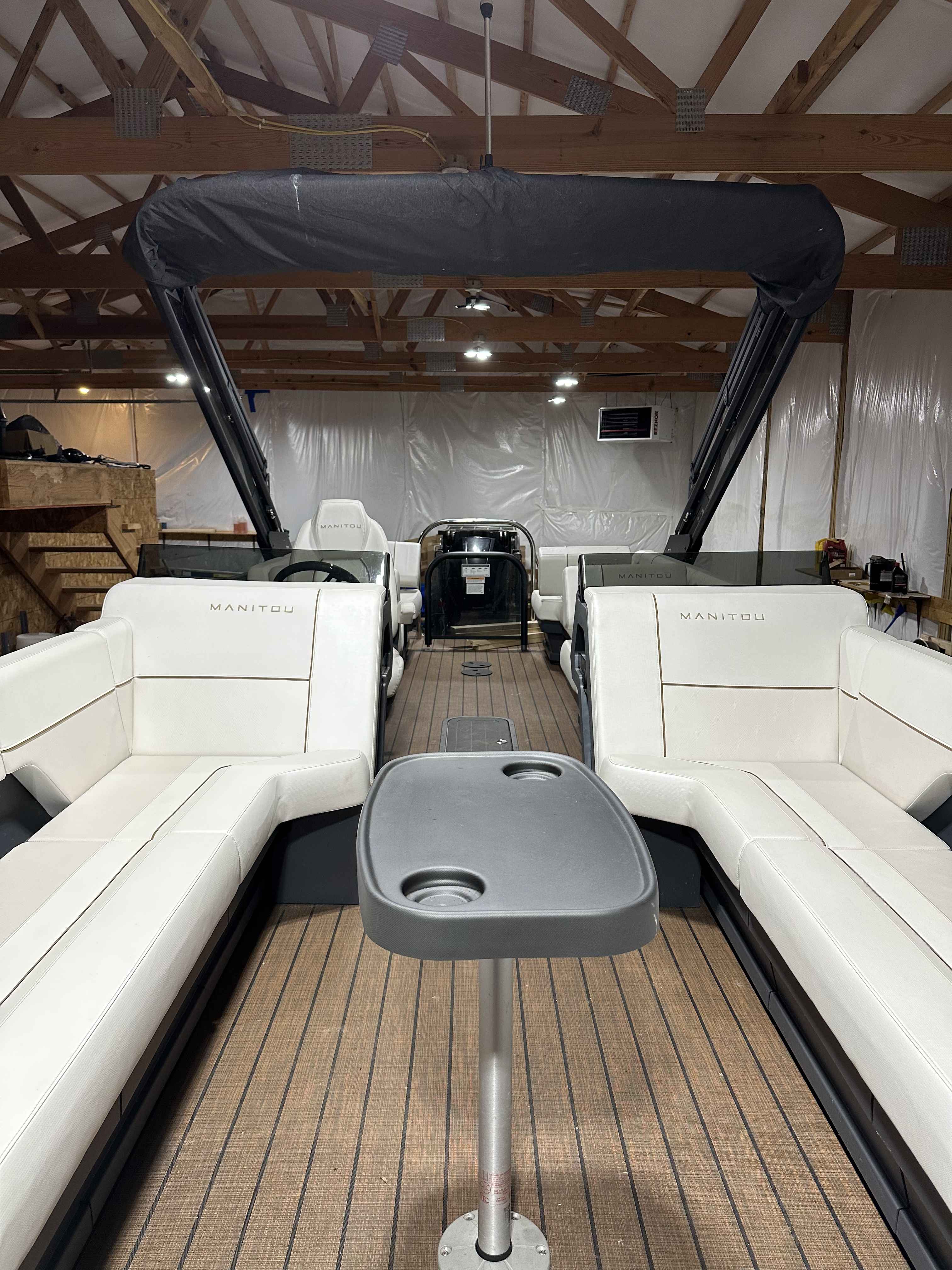 boat-carouselImage-image